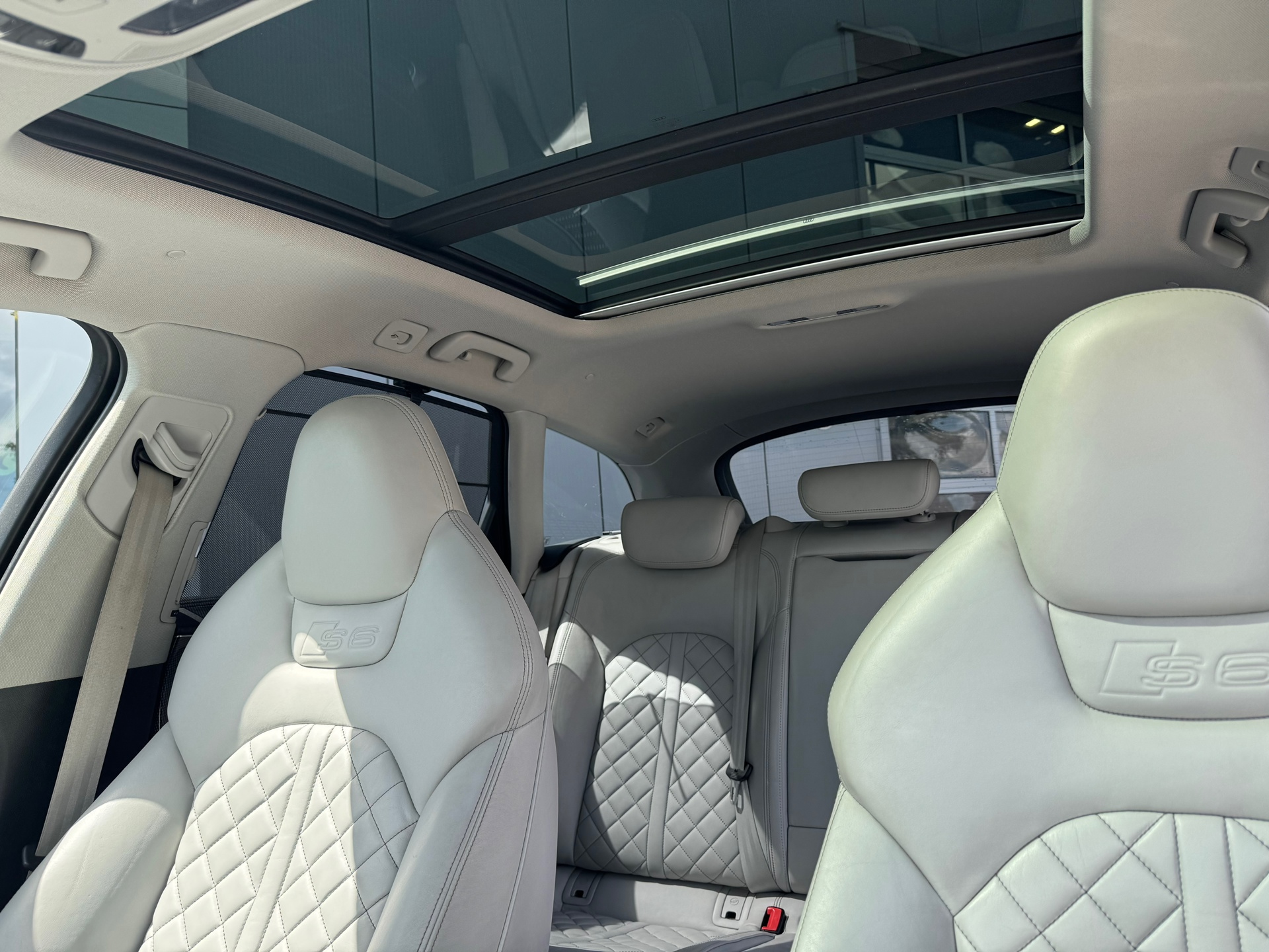 Foto van Audi S6 Avant