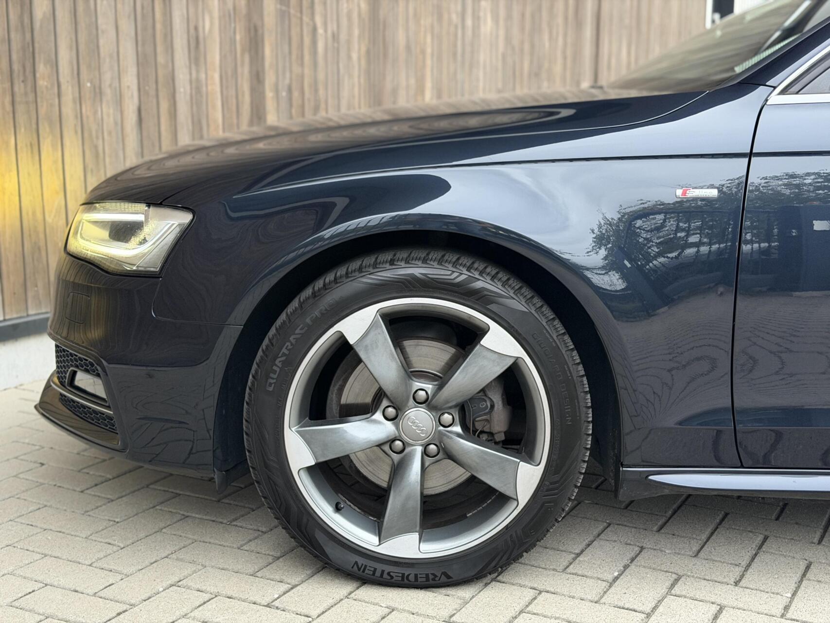 Foto van Audi A4 Limousine