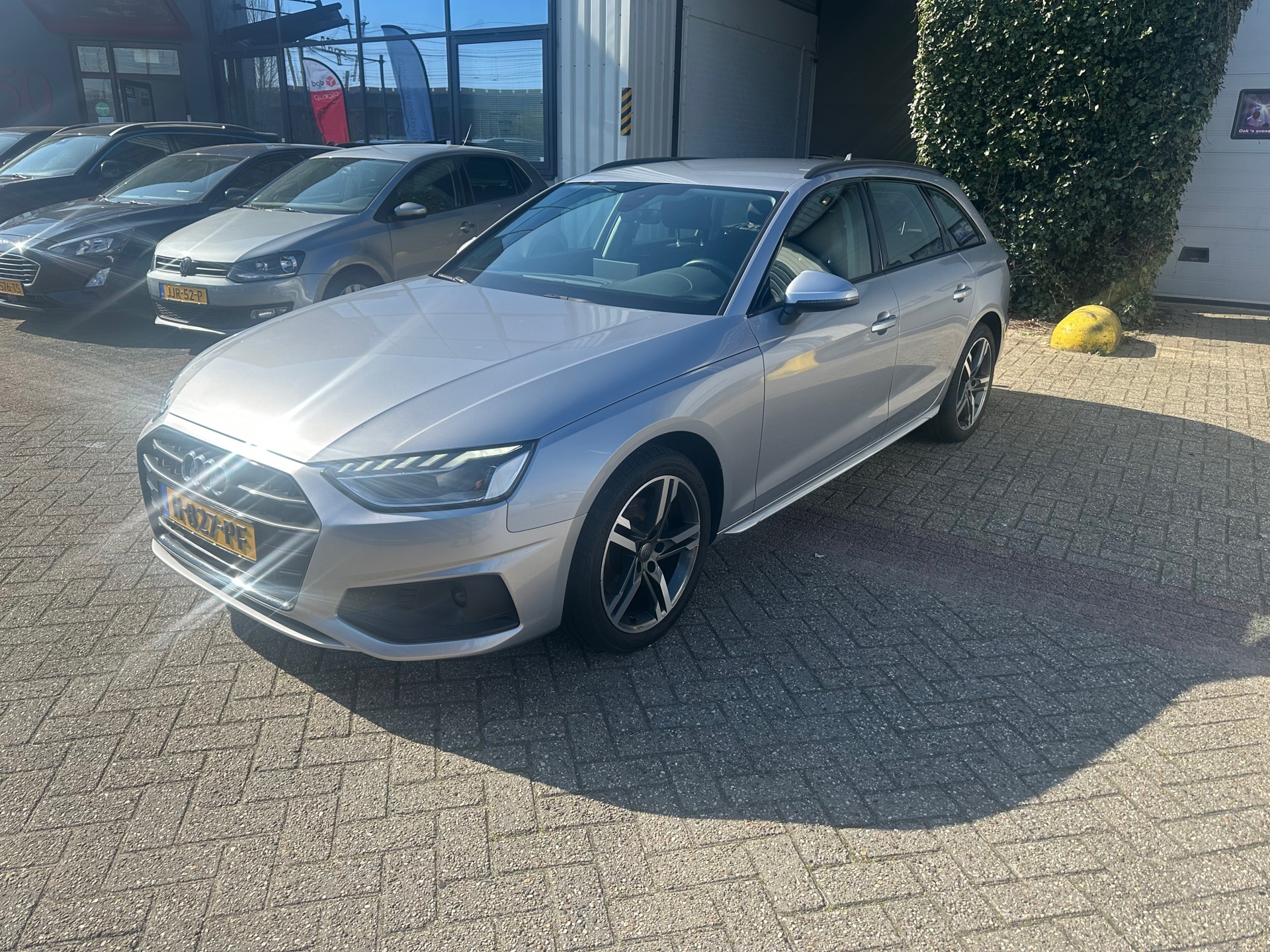 Audi A4 35 TFSI Launch edition Business, 1.Hand, NL Auto 2020 - voorkant