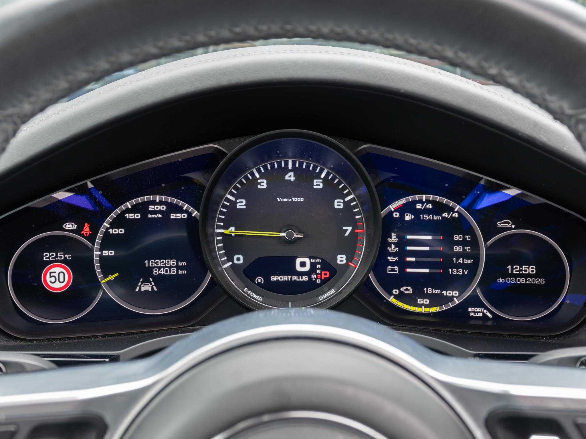 Foto van Porsche Cayenne E-hybrid