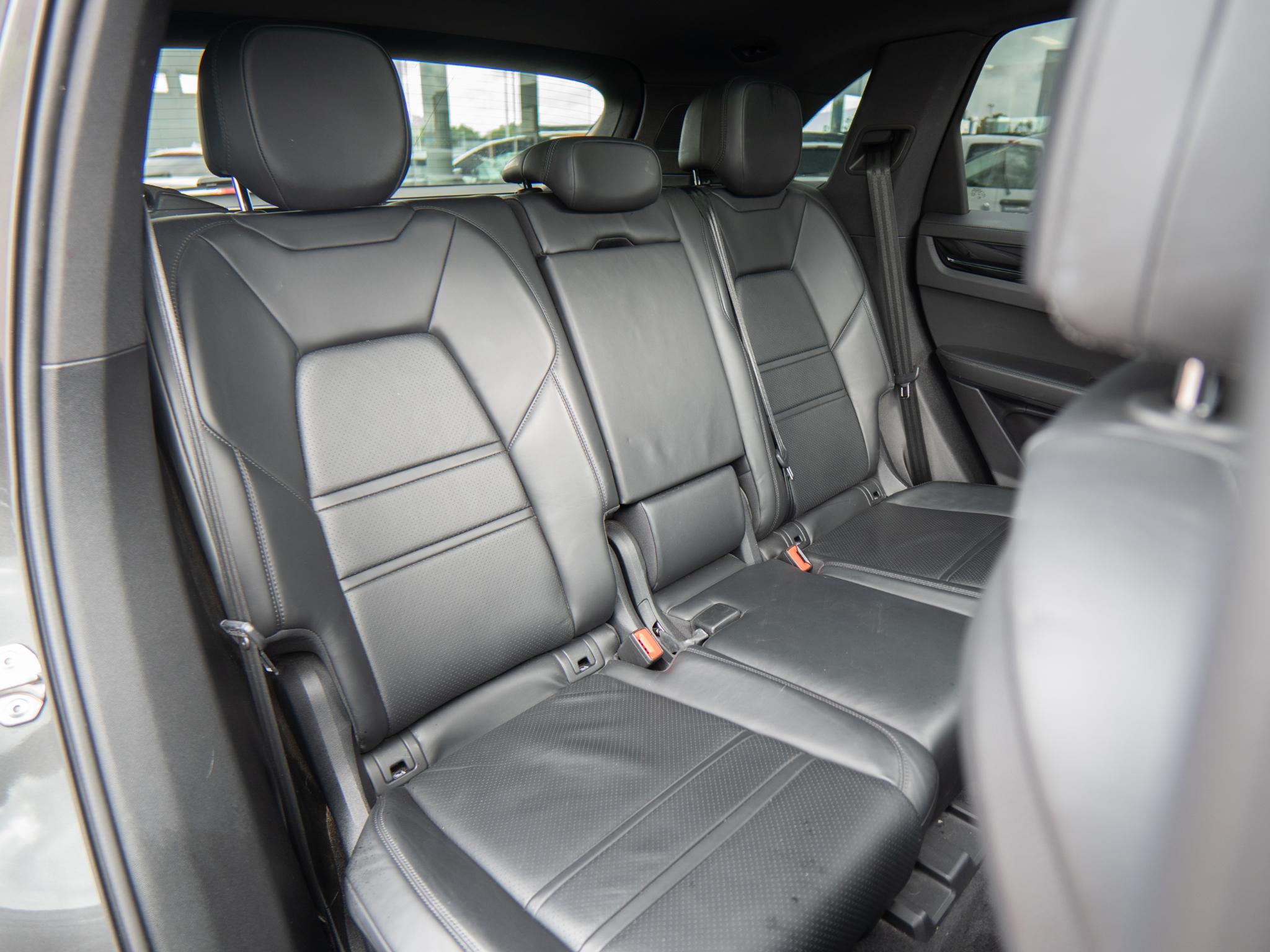 Foto van Porsche Cayenne E-hybrid