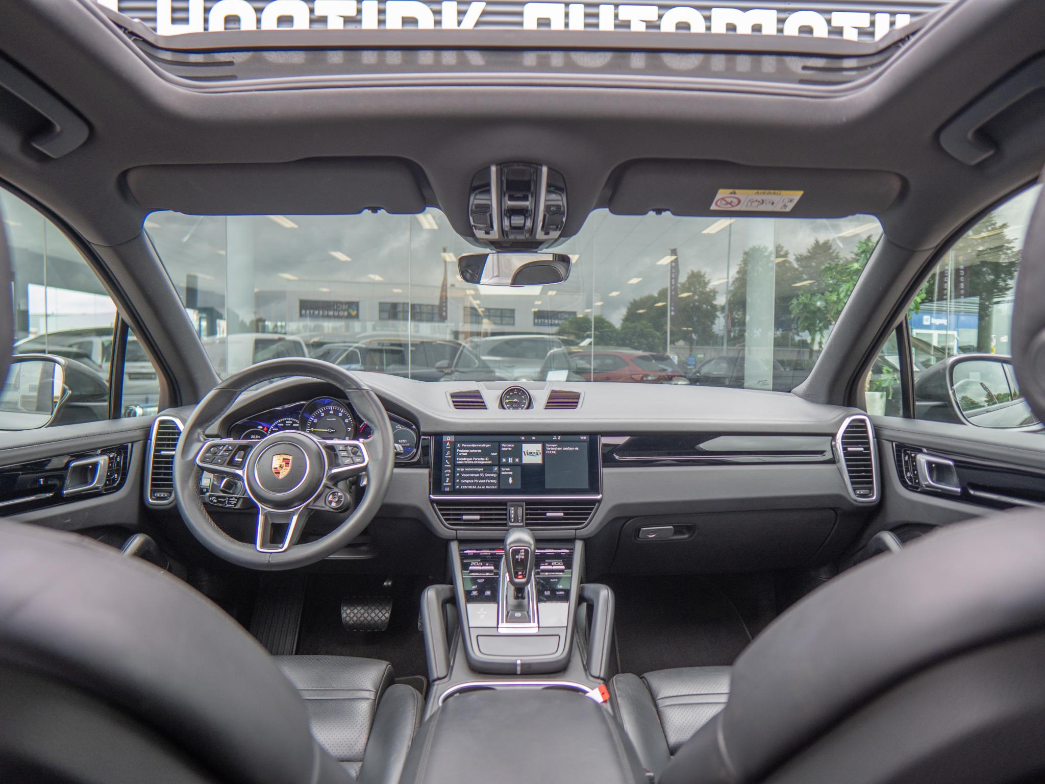 Foto van Porsche Cayenne E-hybrid