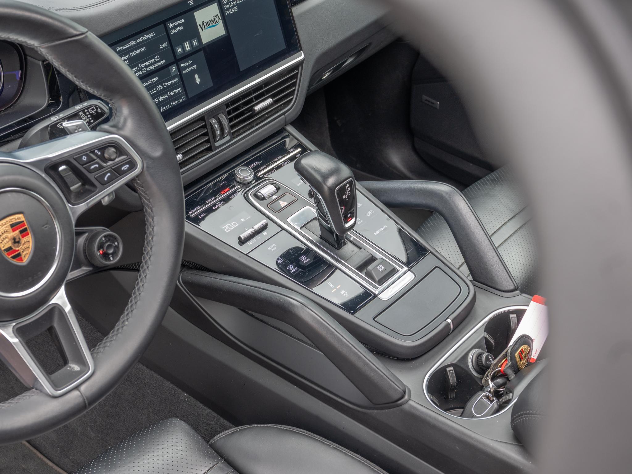 Foto van Porsche Cayenne E-hybrid