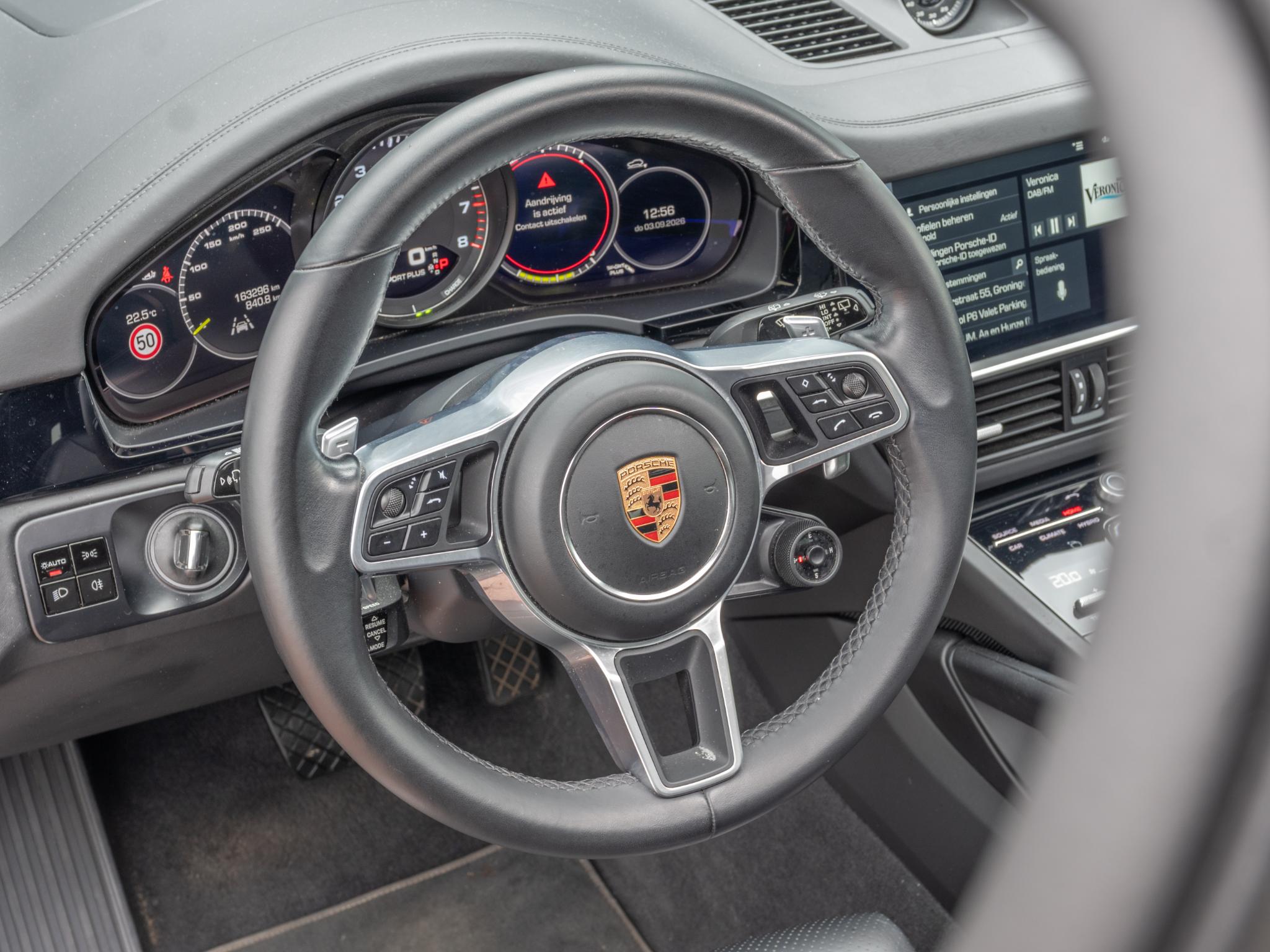 Foto van Porsche Cayenne E-hybrid