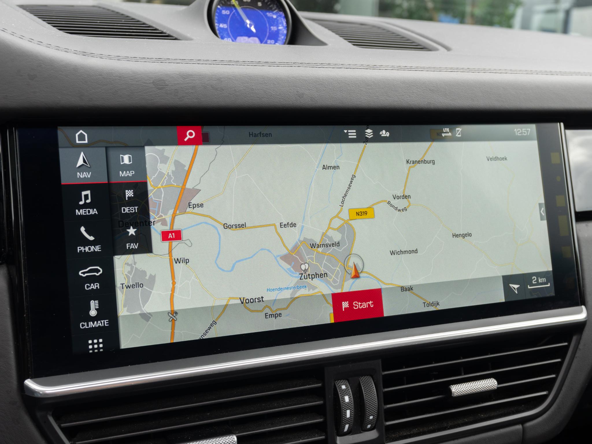 Foto van Porsche Cayenne E-hybrid