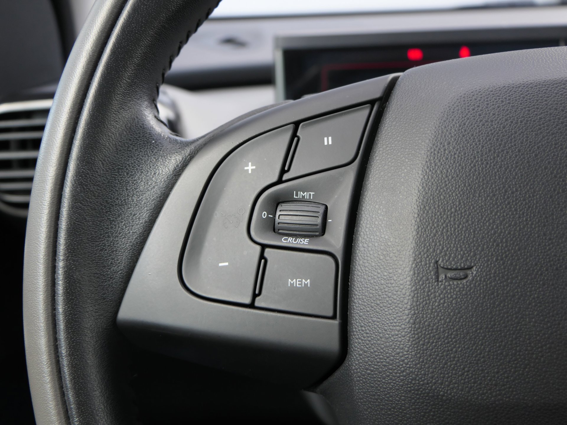 Foto van Citroen C4 Cactus