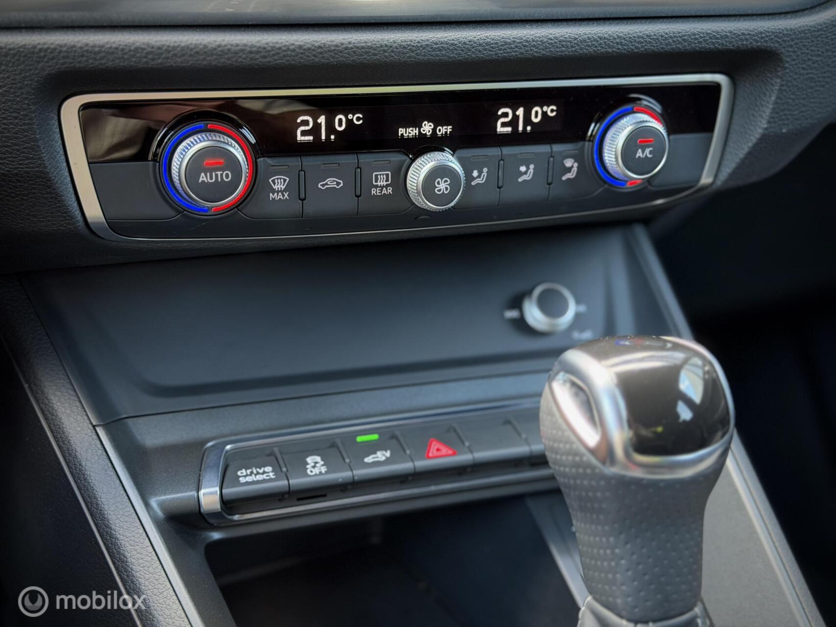 Foto van Audi Q3 E-tron