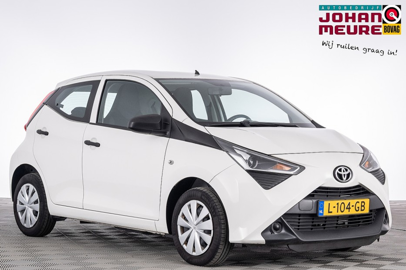 Toyota Toyota Aygo 1.0 VVT-i x-fun 5-drs | AIRCO ✅ 1e Eigenaar 2021 - voorkant