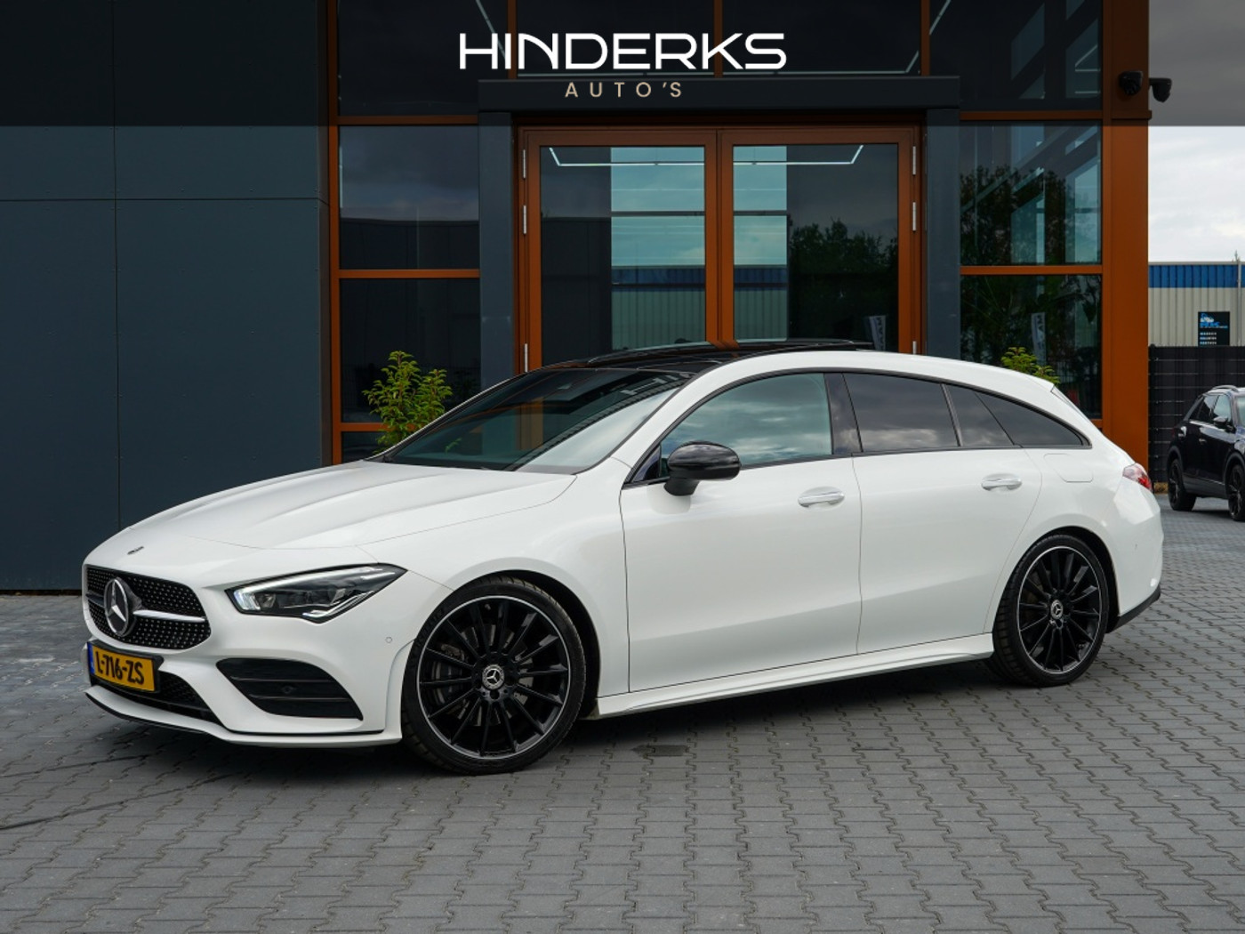 Mercedes-Benz Cla-klasse Shooting Brake 250 e Business Solution AMG Limited 2021 - voorkant