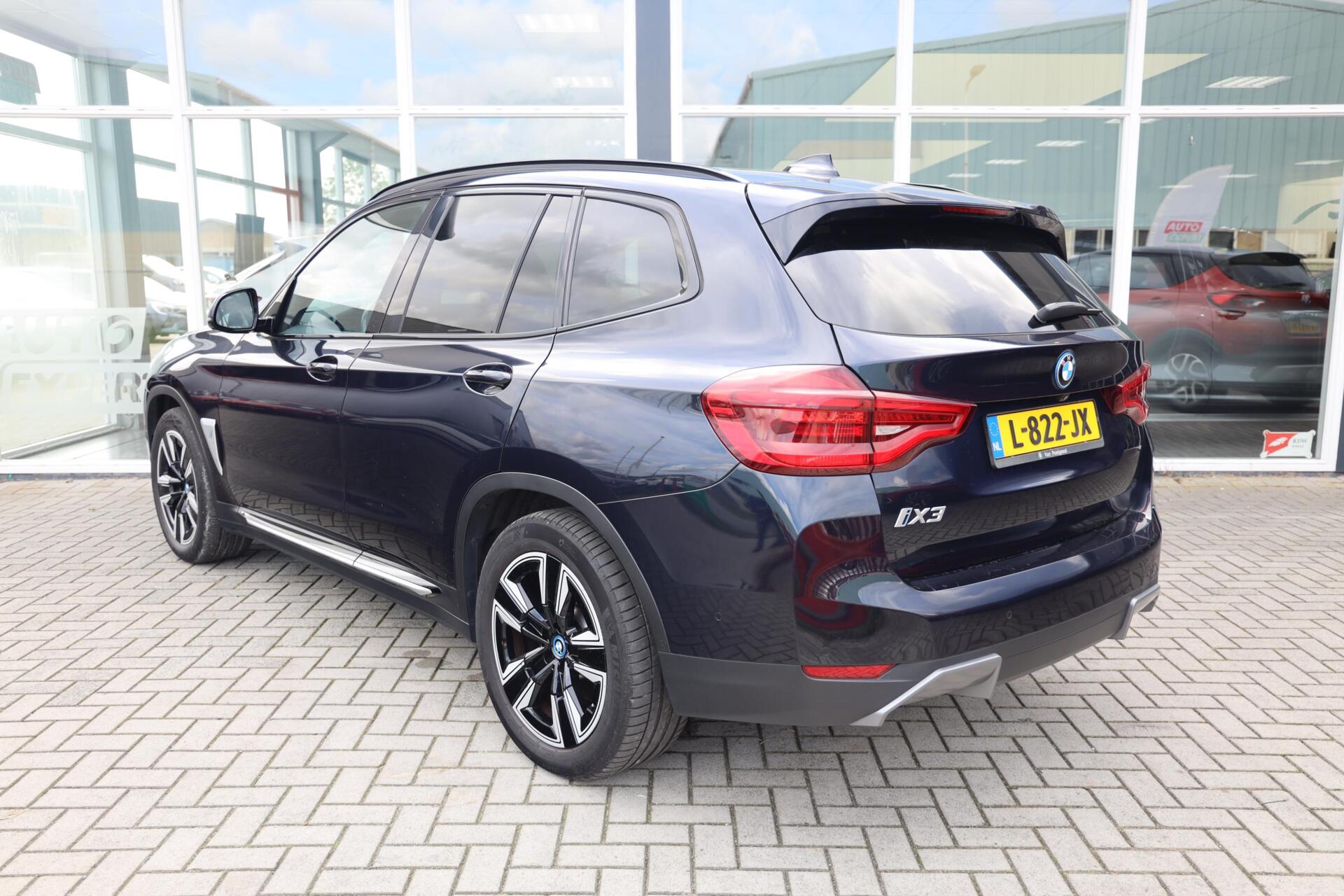 Foto van BMW Ix3