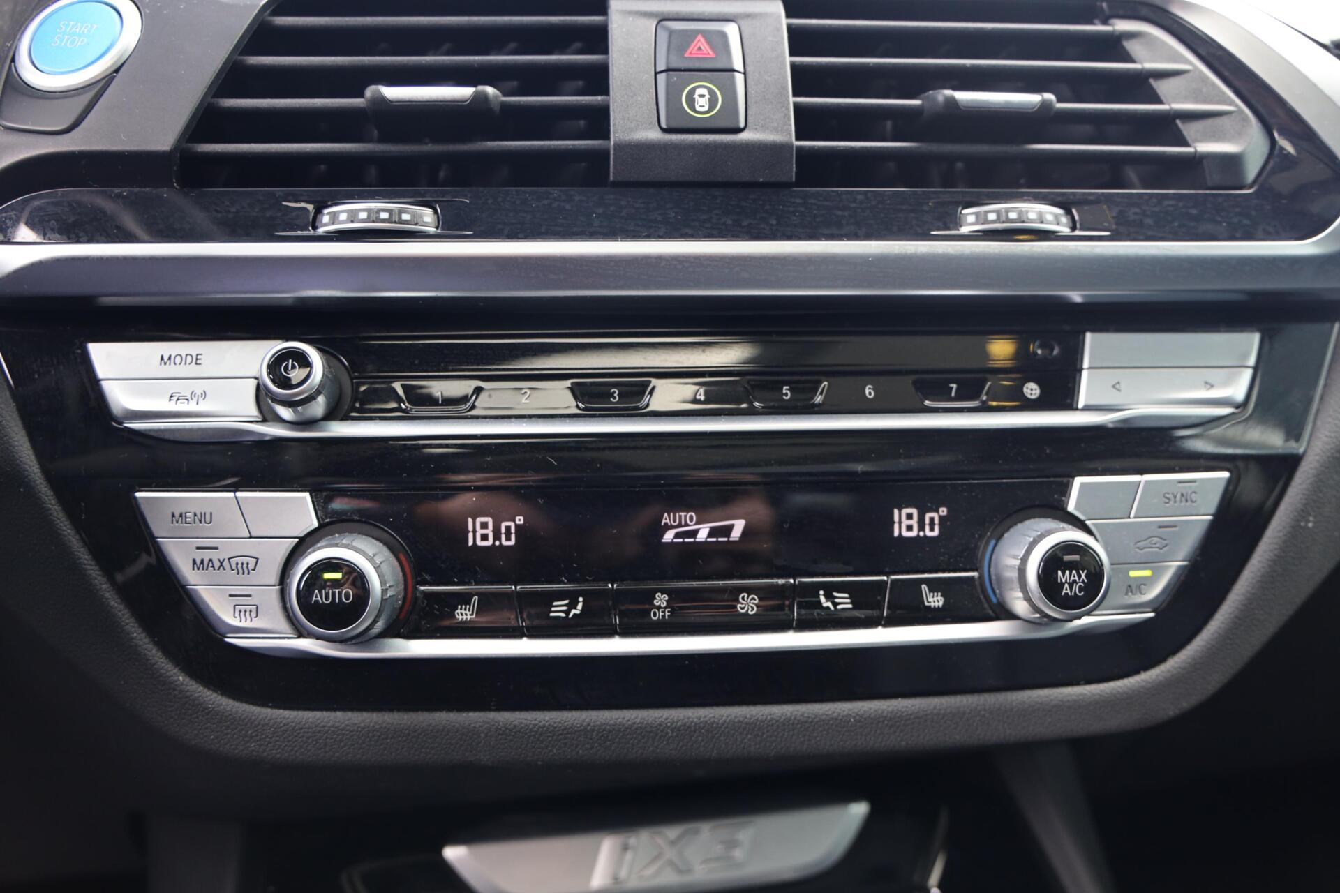 Foto van BMW Ix3
