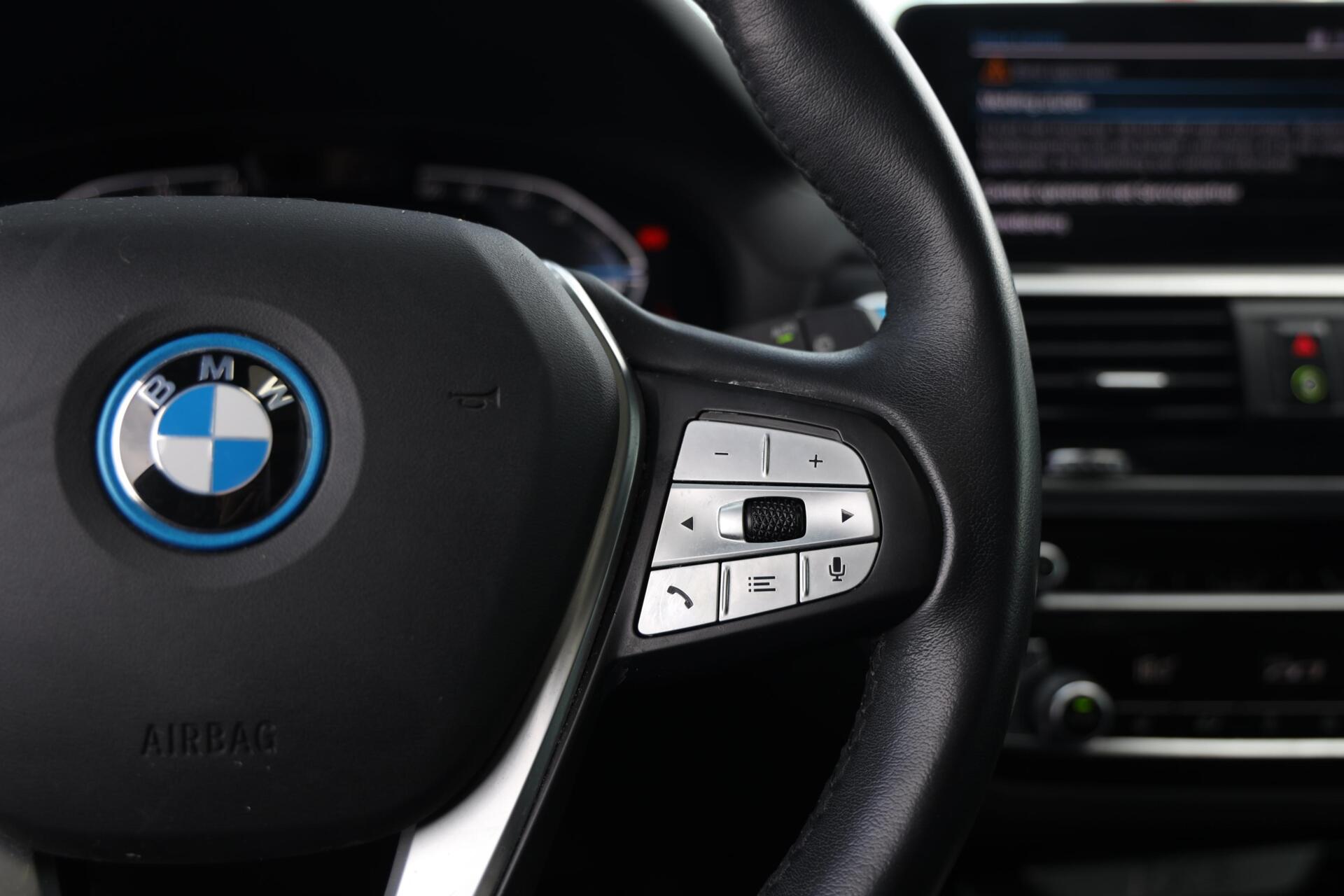 Foto van BMW Ix3