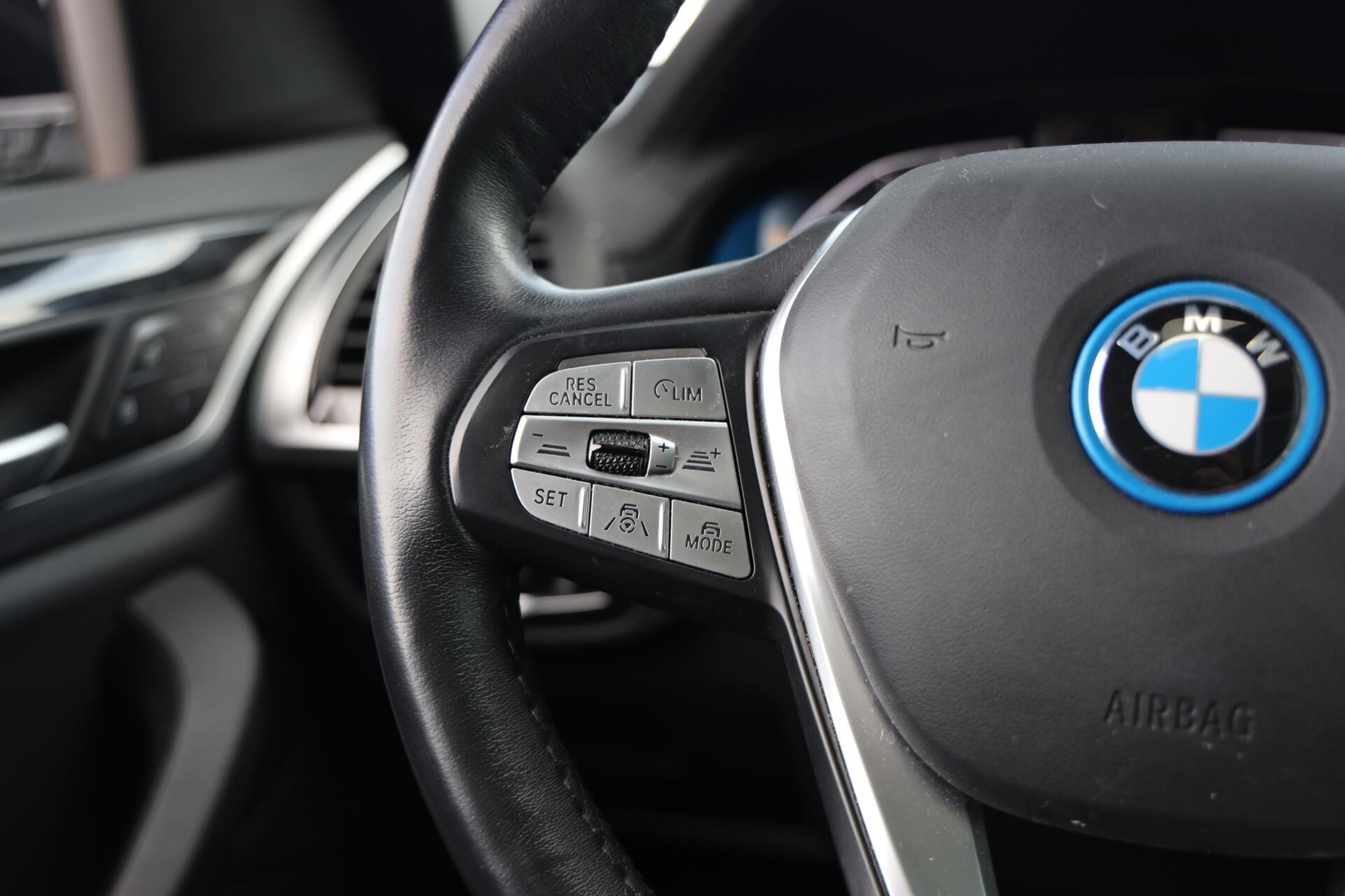 Foto van BMW Ix3