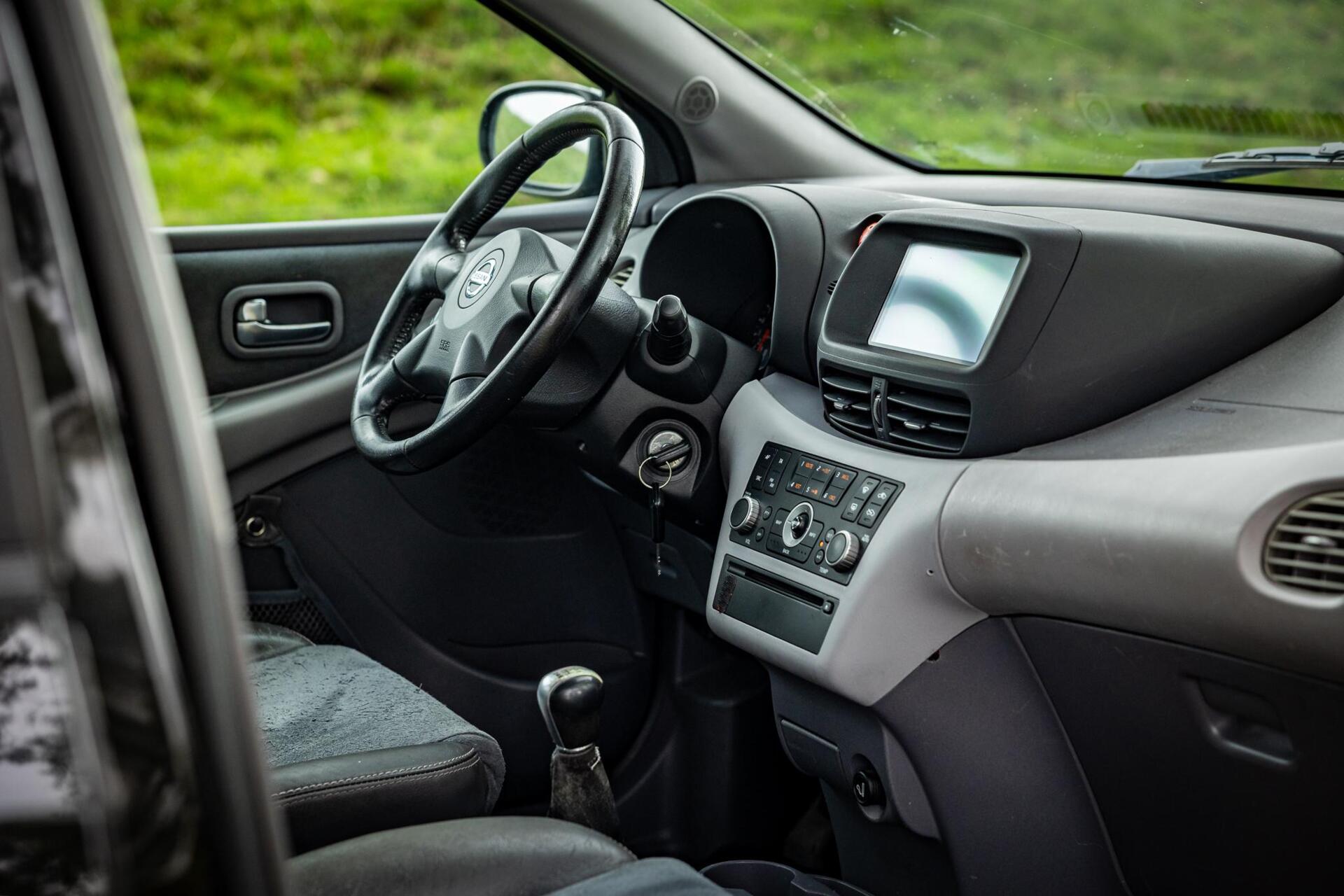 Foto van Nissan Nissan Almera Tino
