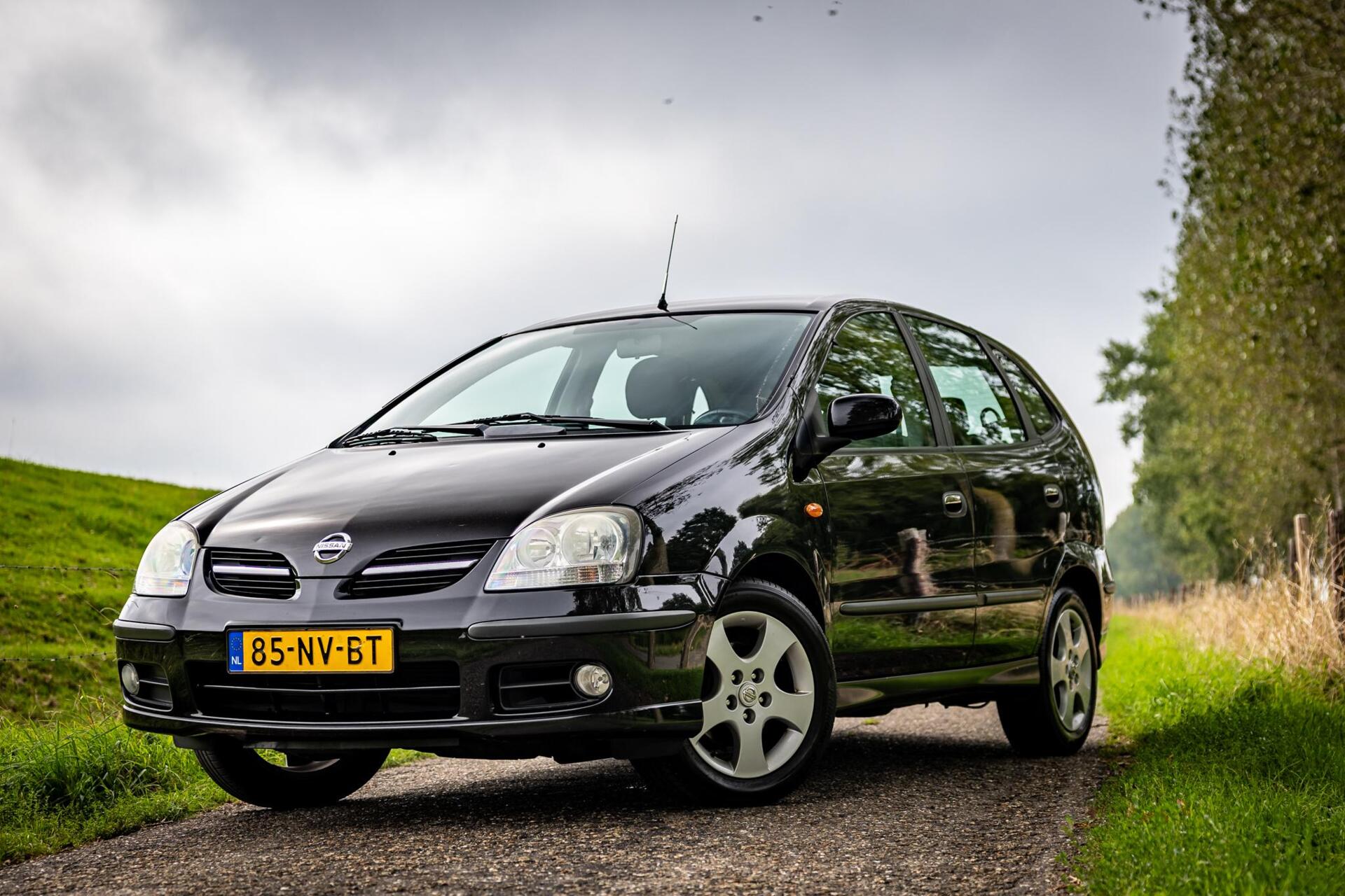Foto van Nissan Nissan Almera Tino