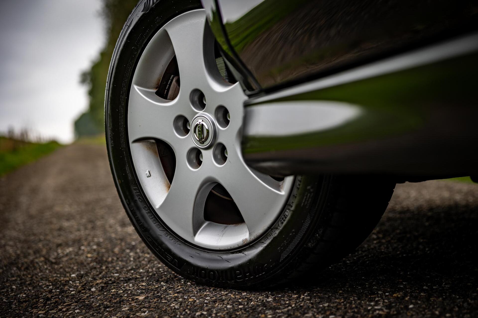 Foto van Nissan Nissan Almera Tino