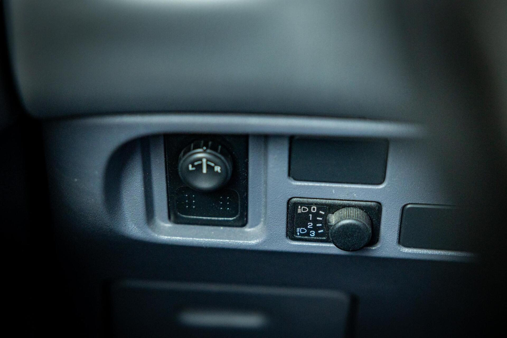 Foto van Nissan Nissan Almera Tino