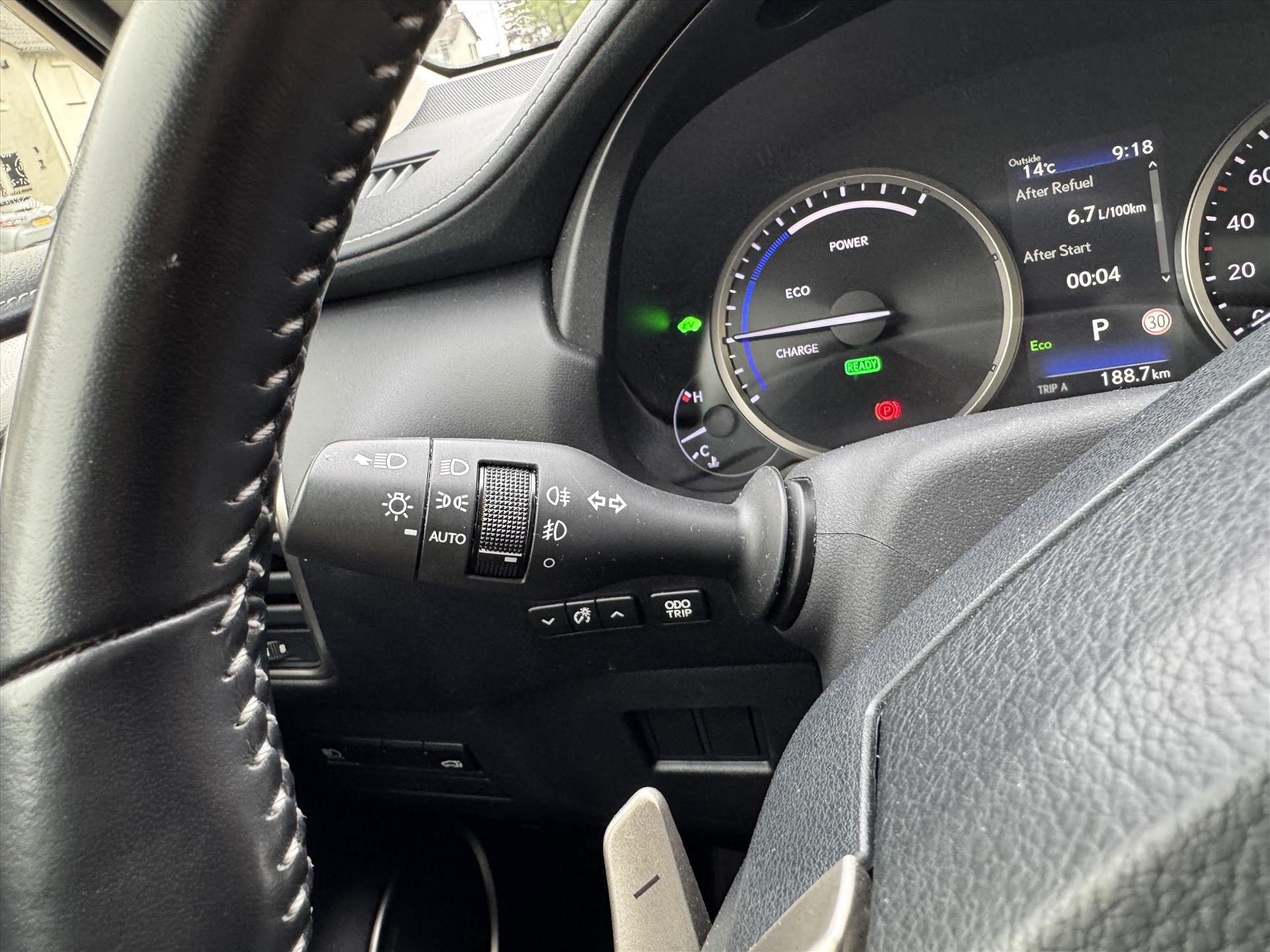 Foto van Lexus Lexus Nx300h