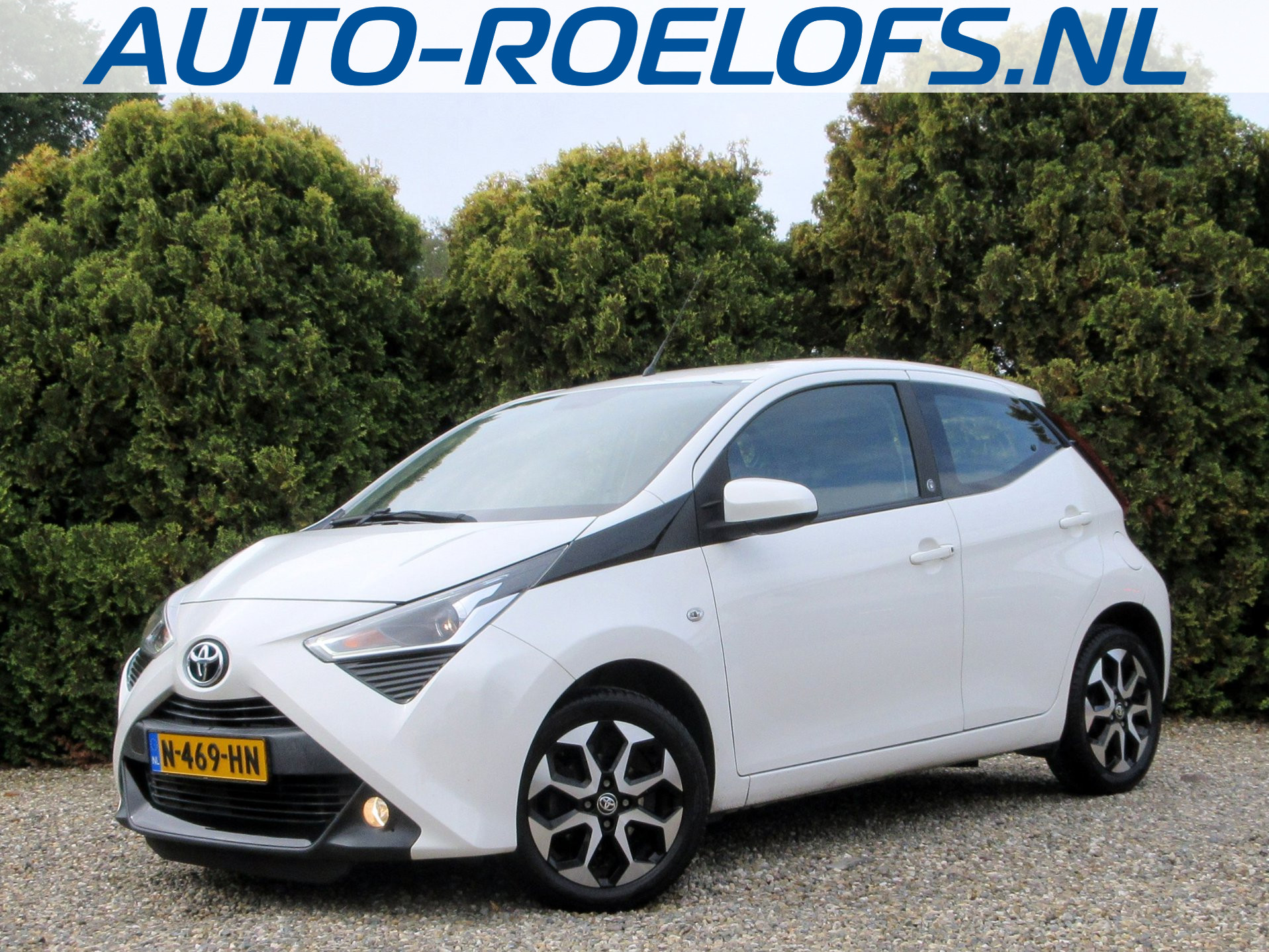 Toyota Toyota Aygo 1.0 VVT-i x 5-drs * Camera * Carplay * 2021 - voorkant