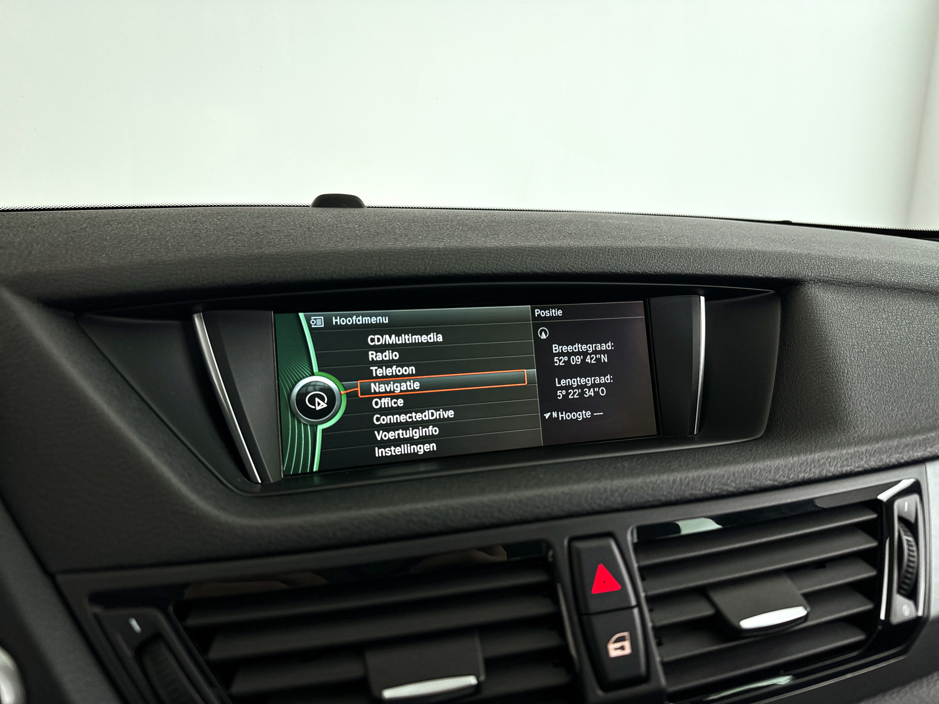 Foto van BMW X1 Xdrive28i