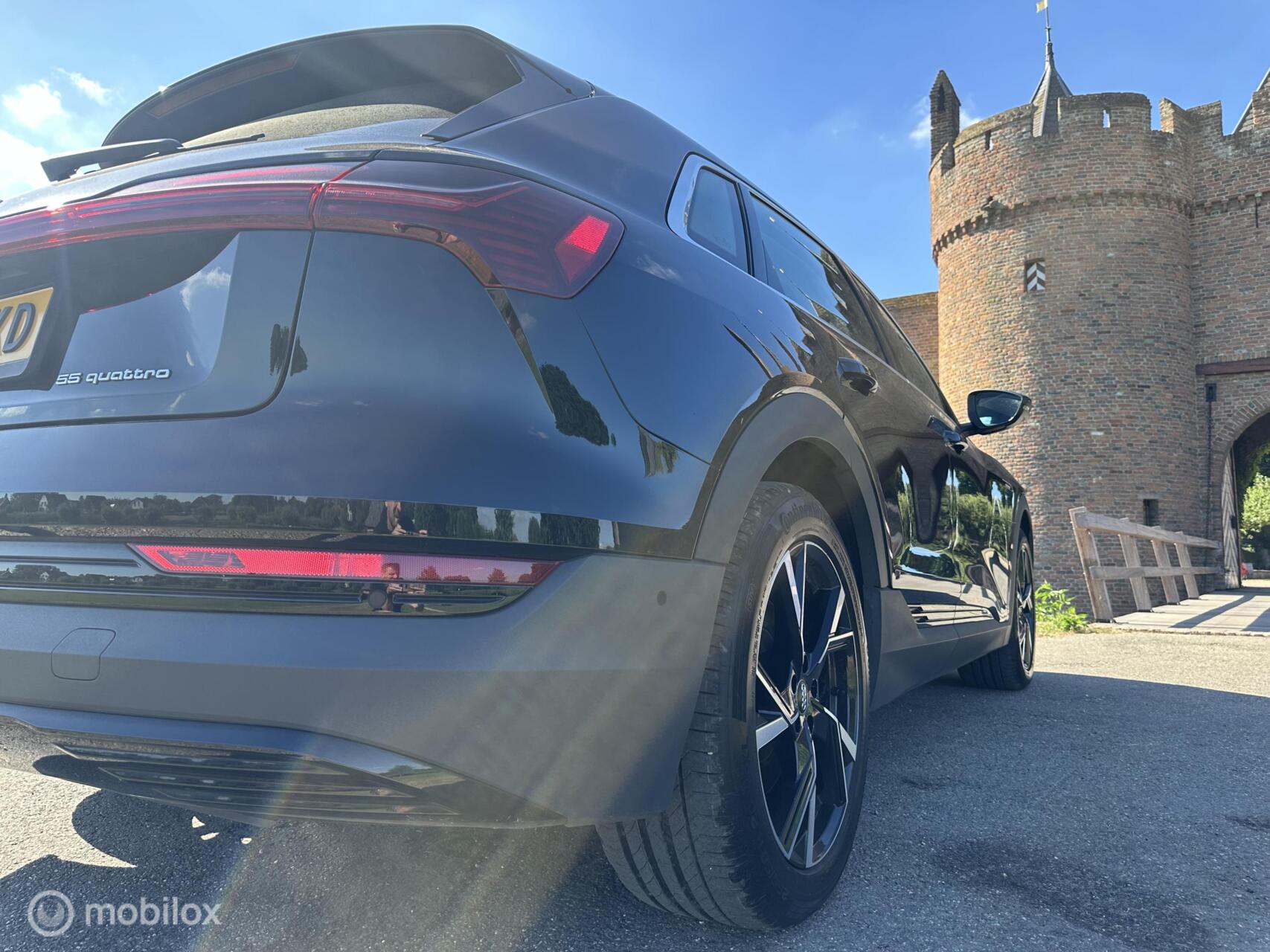 Foto van Audi E-tron 55