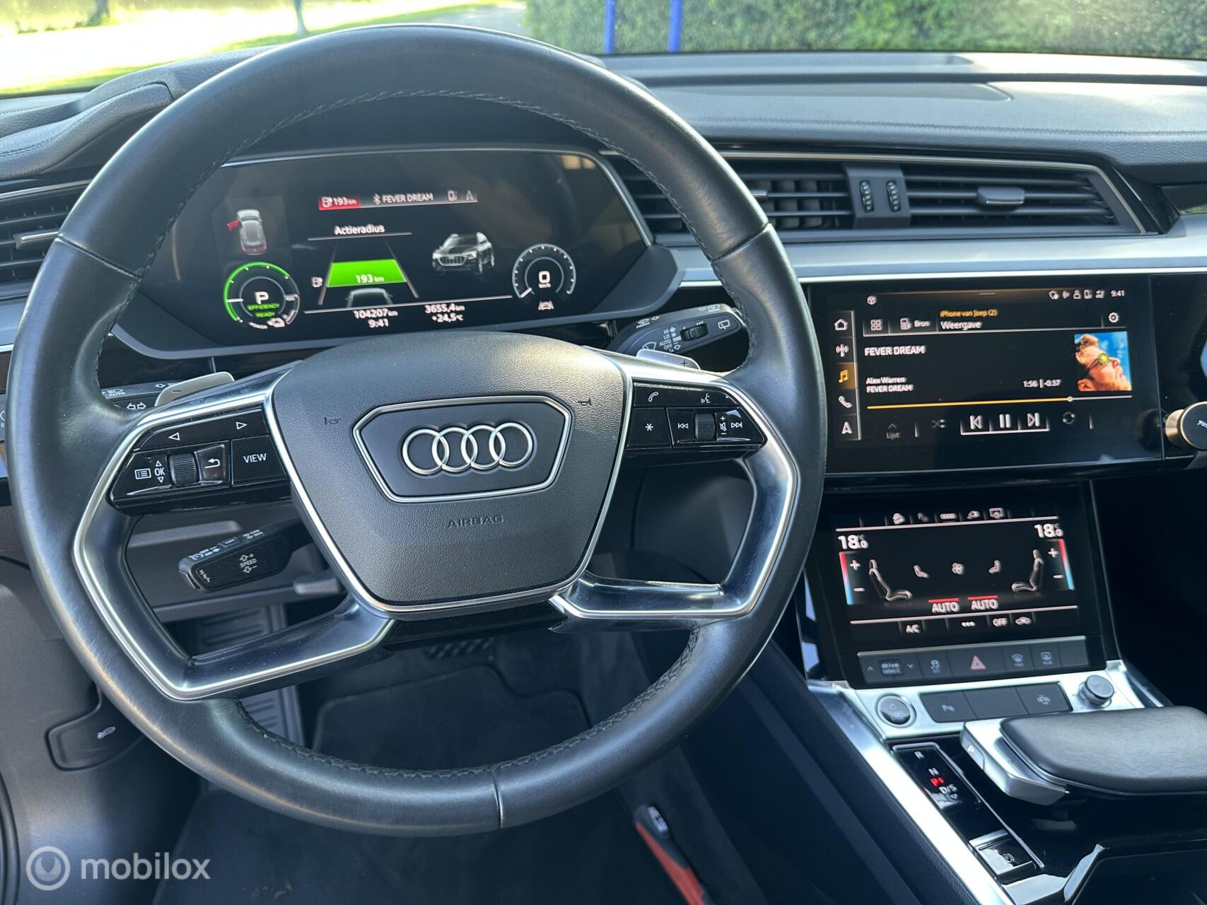Foto van Audi E-tron 55