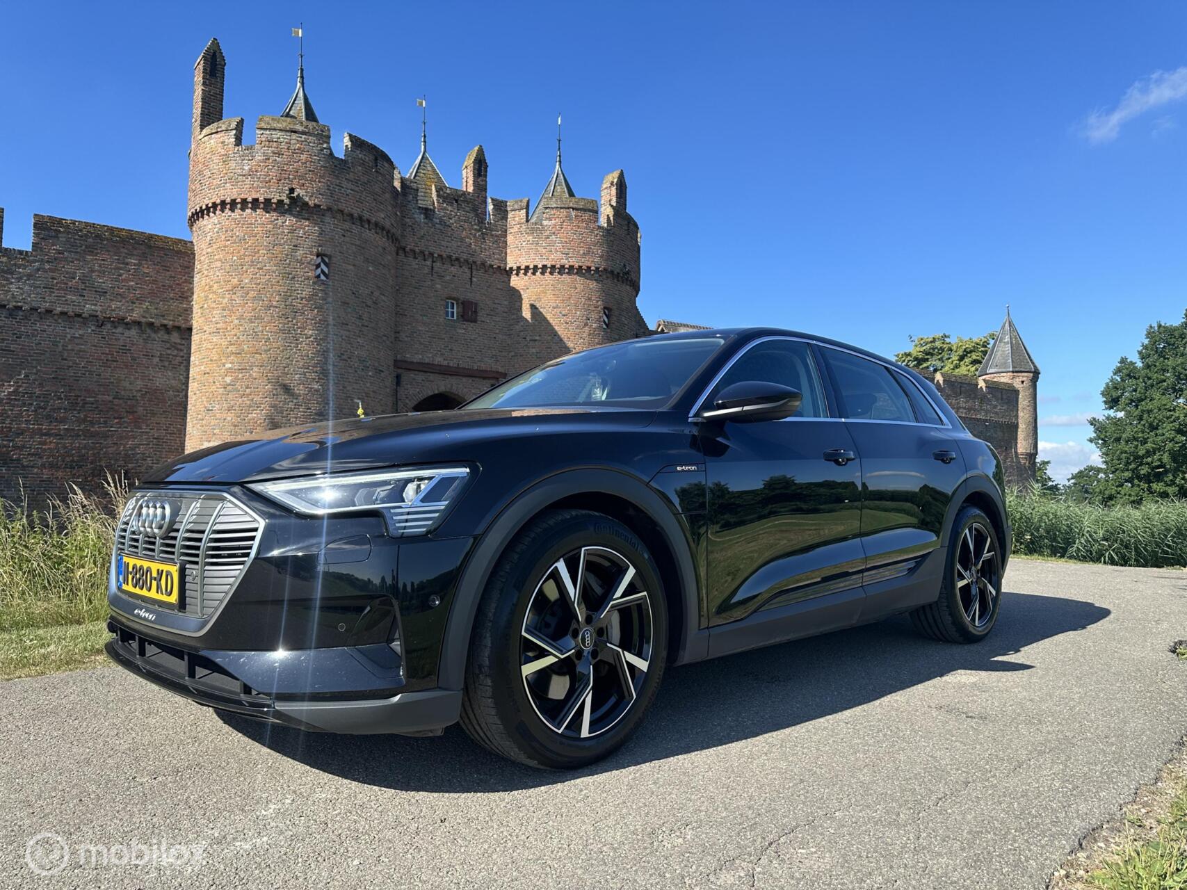 Foto van Audi E-tron 55