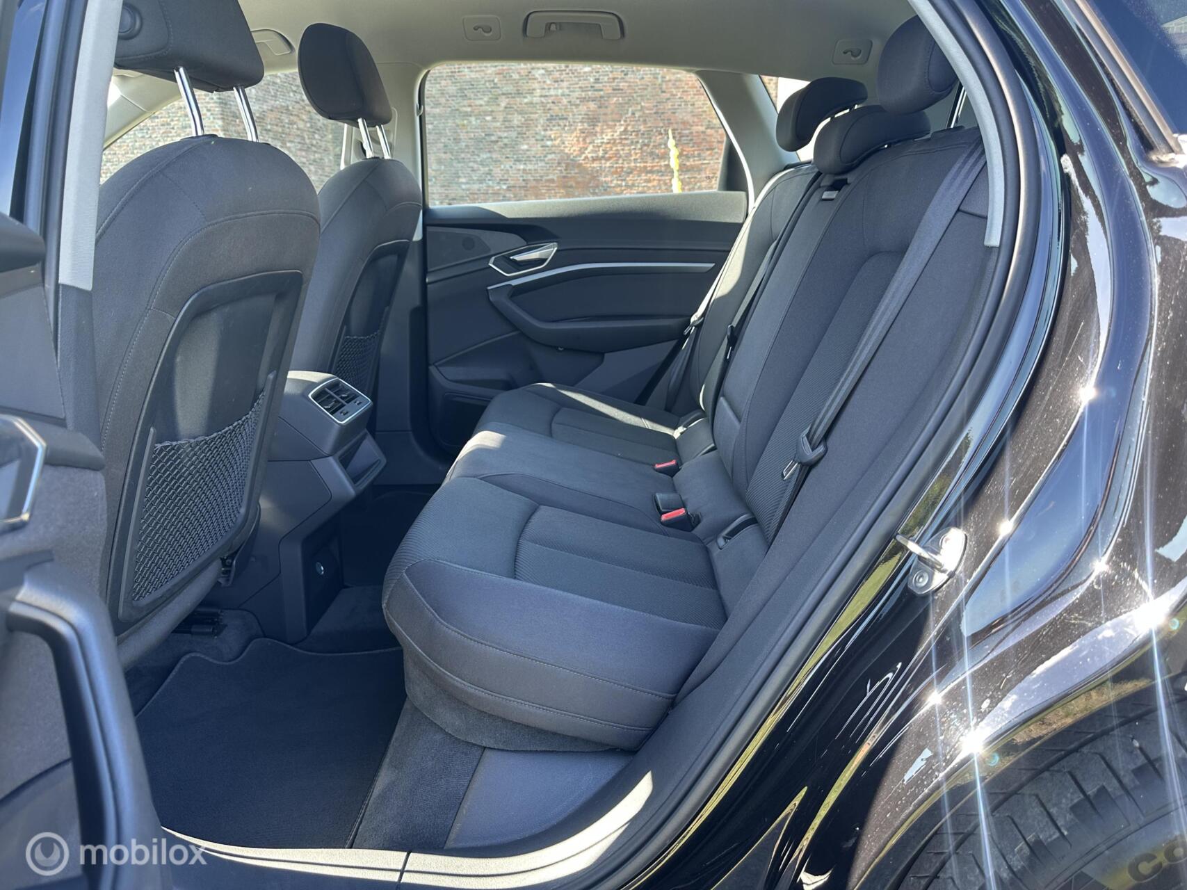 Foto van Audi E-tron 55