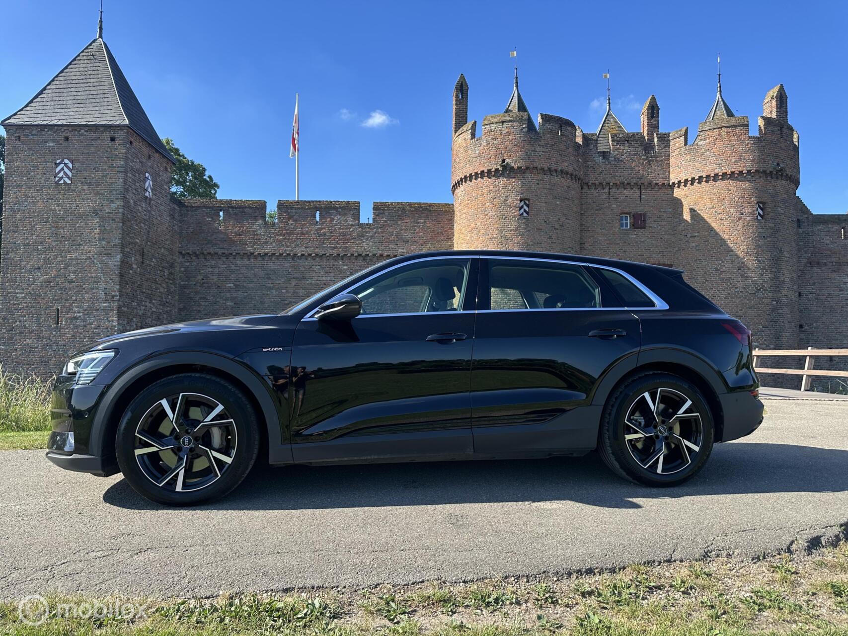 Foto van Audi E-tron 55