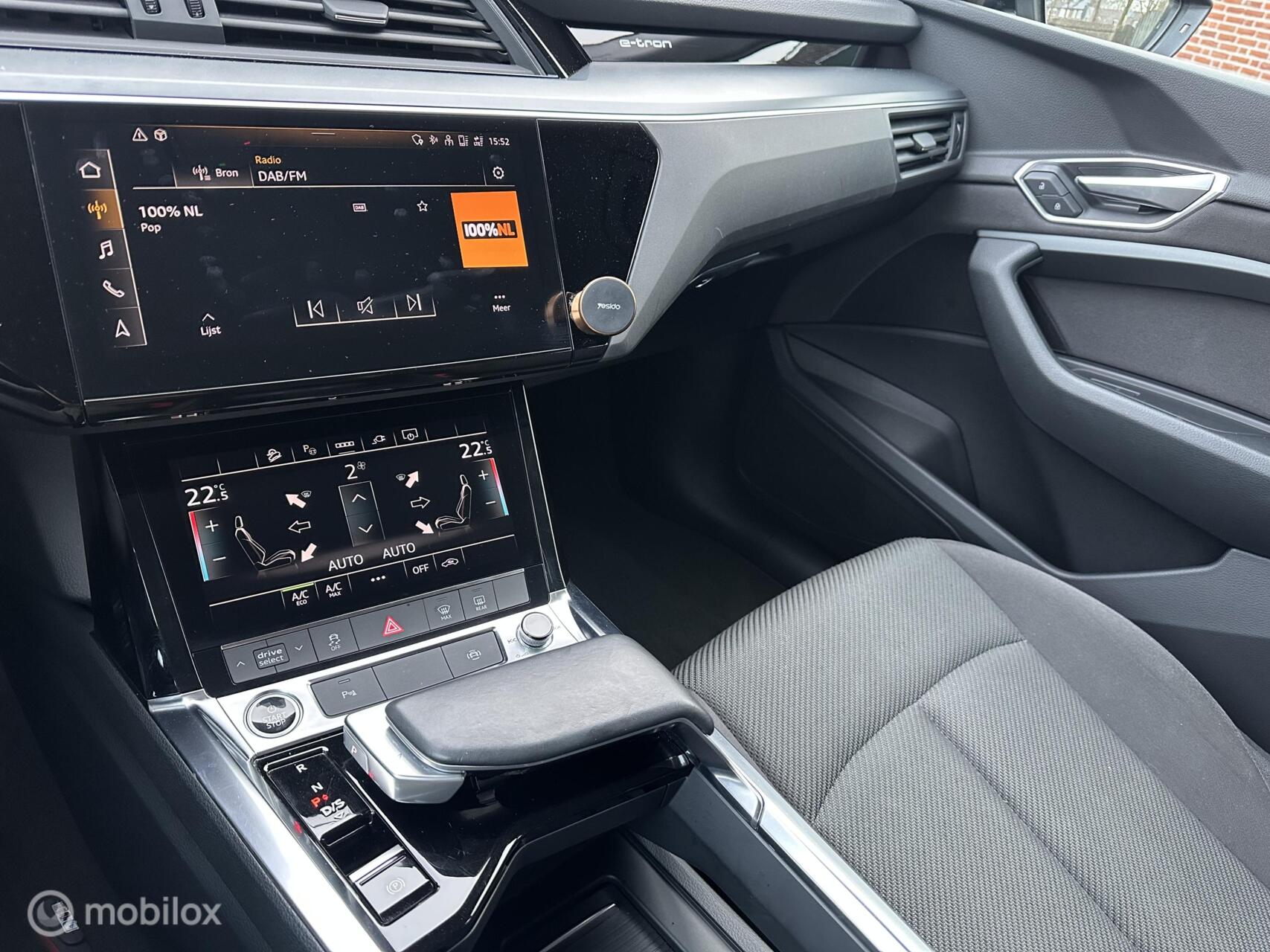 Foto van Audi E-tron 55