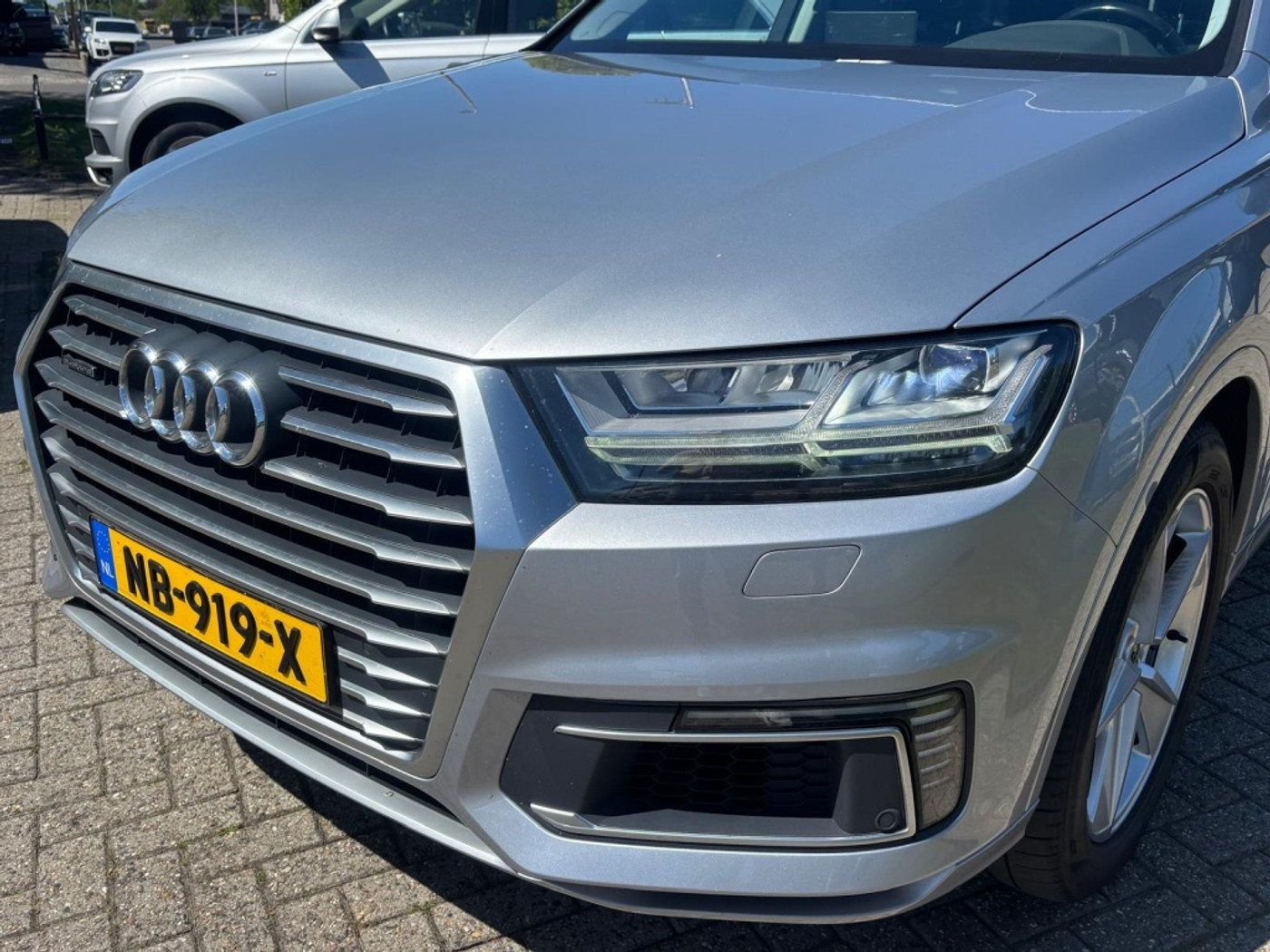 Foto van Audi Q7 E-tron