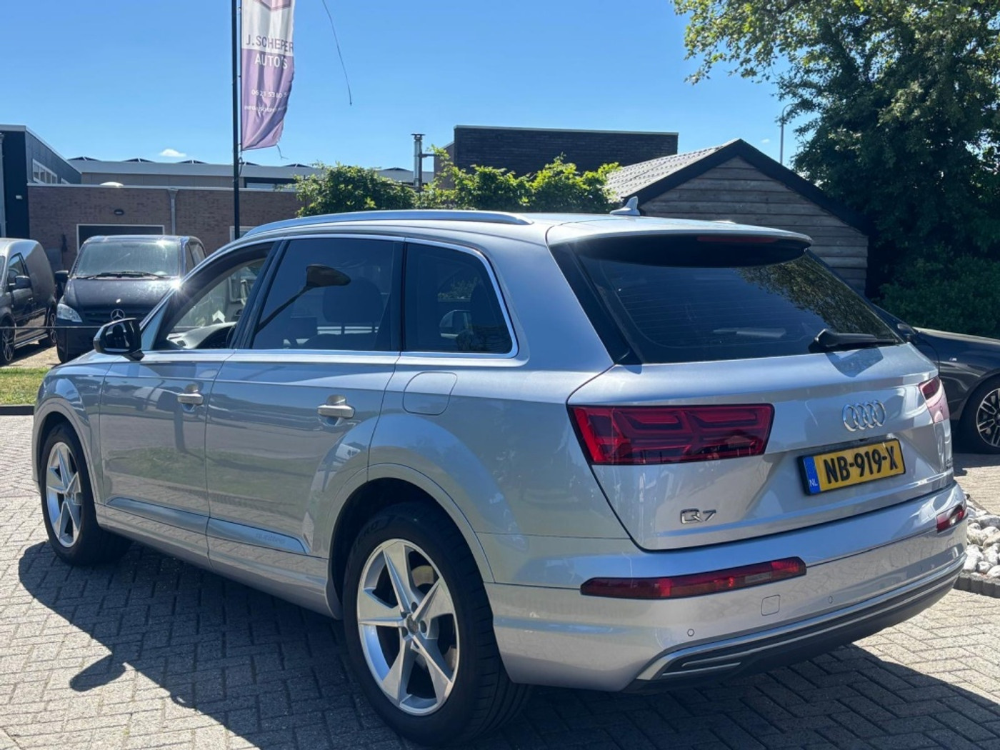 Foto van Audi Q7 E-tron