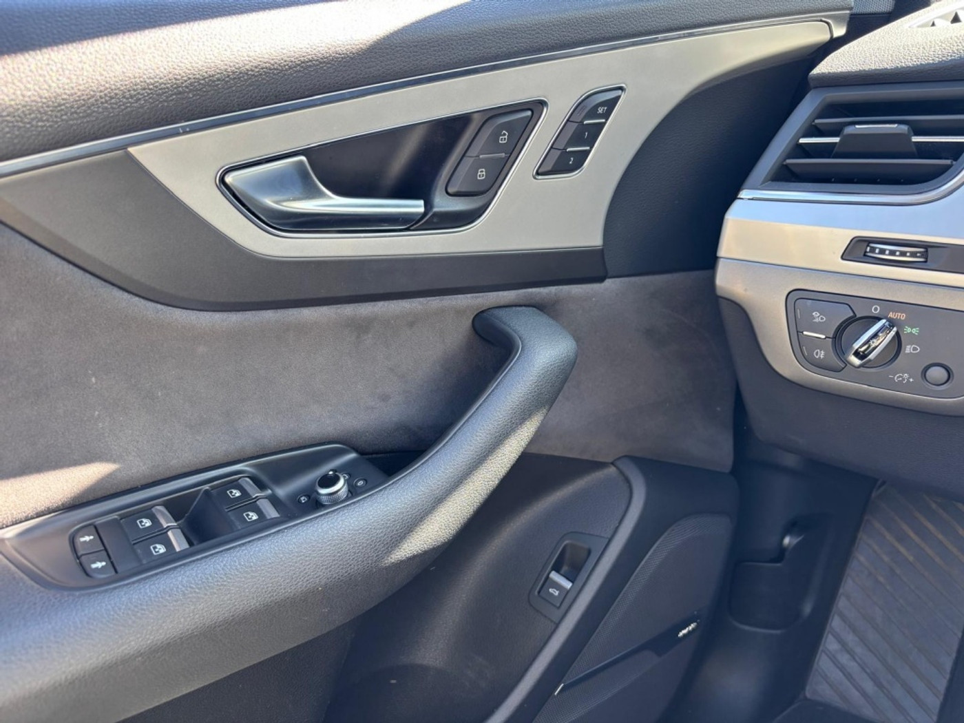 Foto van Audi Q7 E-tron