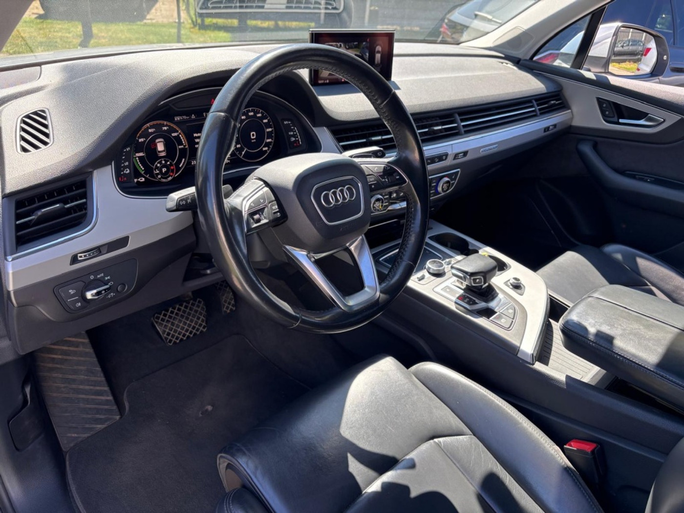 Foto van Audi Q7 E-tron