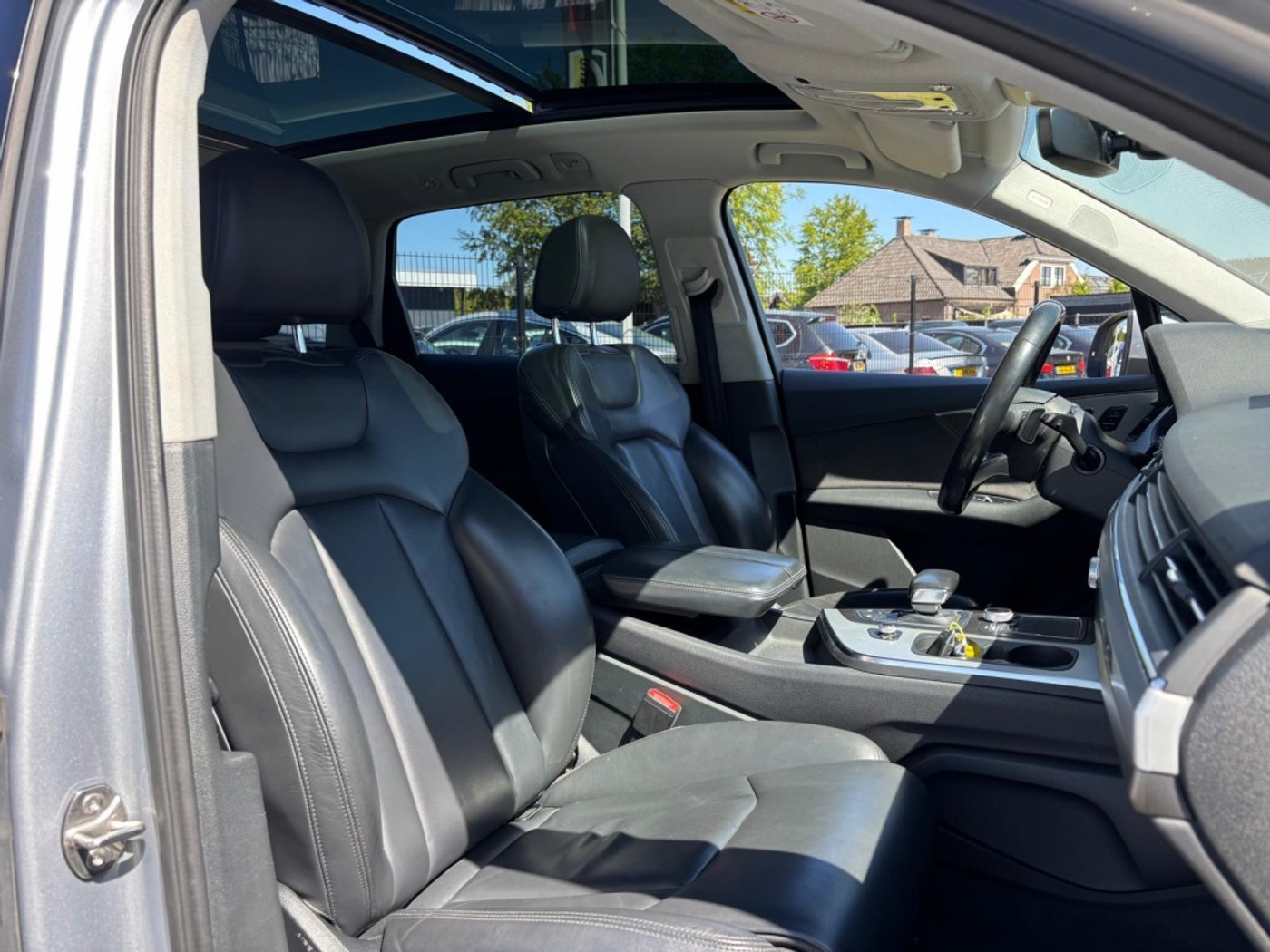 Foto van Audi Q7 E-tron