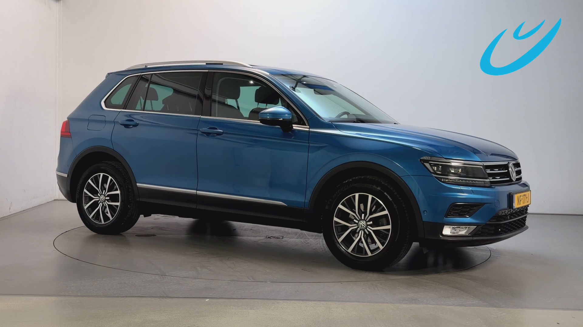 Volkswagen Tiguan 1.4 TSI 150pk DSG ACT Connected Series Panoramadak Alcantara Stoelverwarming Camera DAB+ 2017 - voorkant