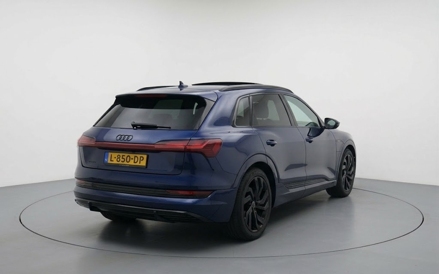 Foto van Audi E-tron 50