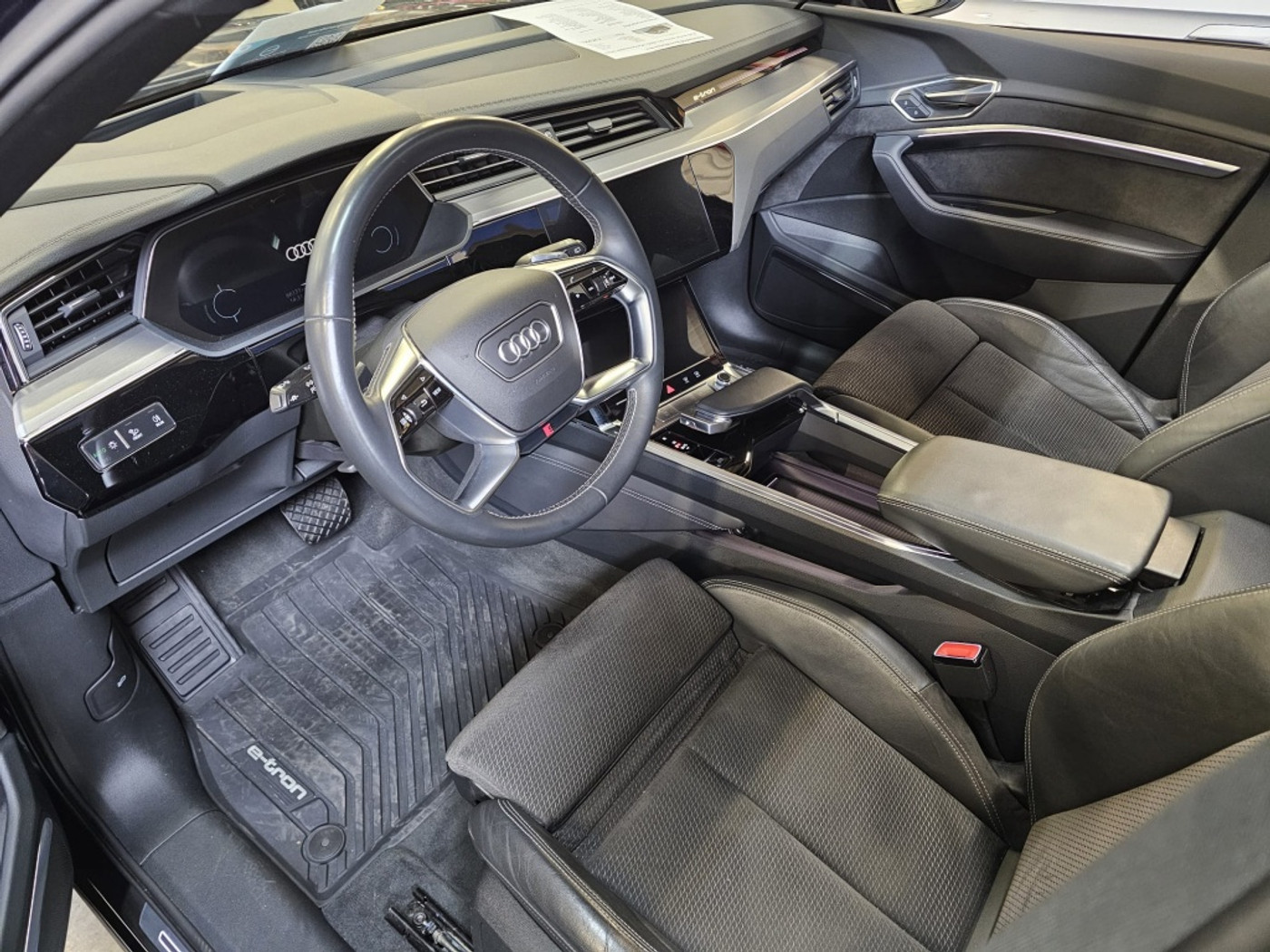 Foto van Audi E-tron 50