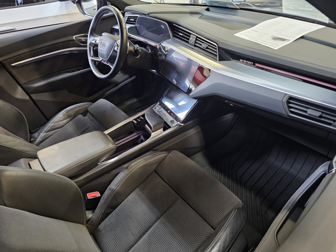 Foto van Audi E-tron 50