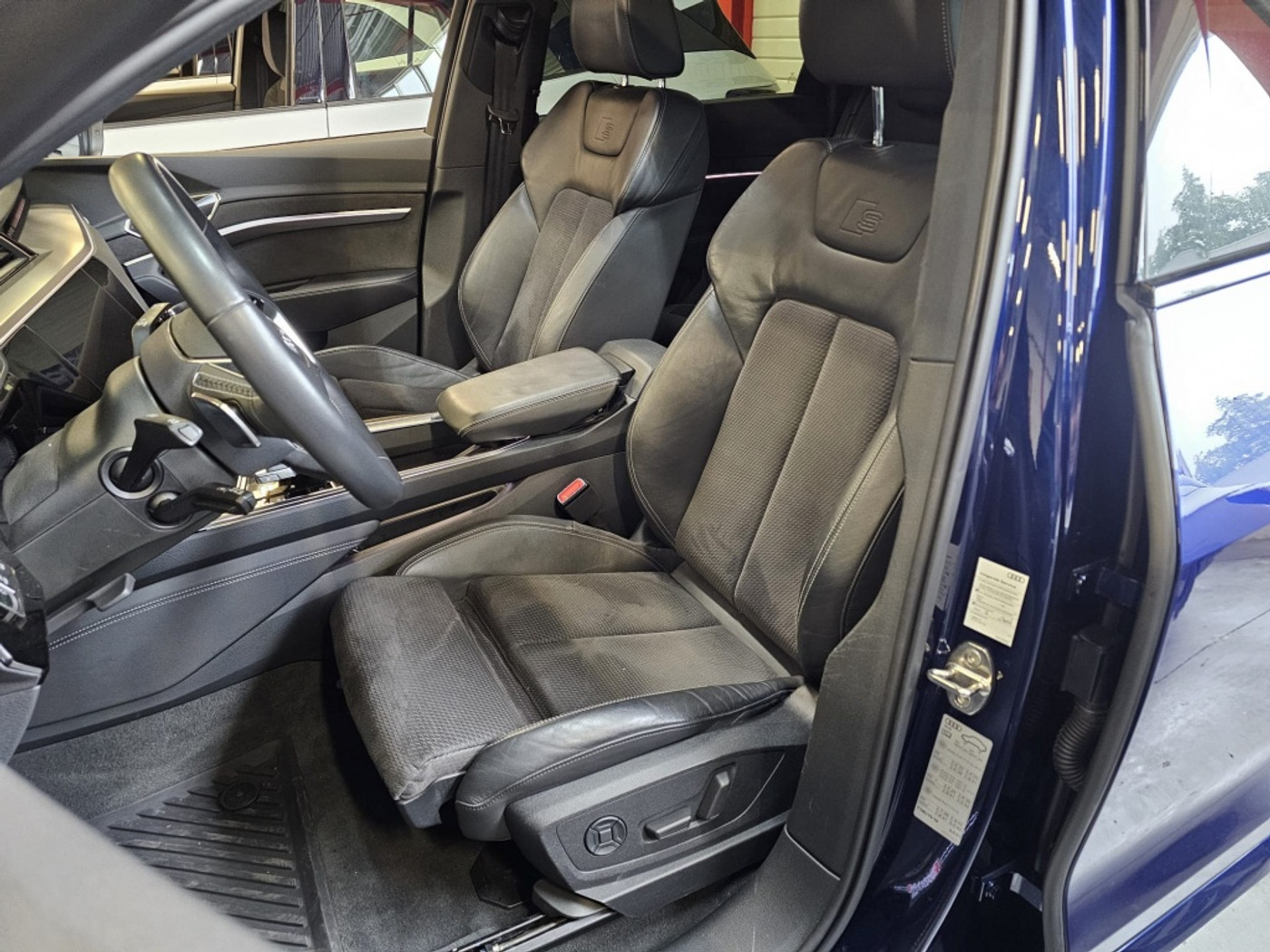 Foto van Audi E-tron 50