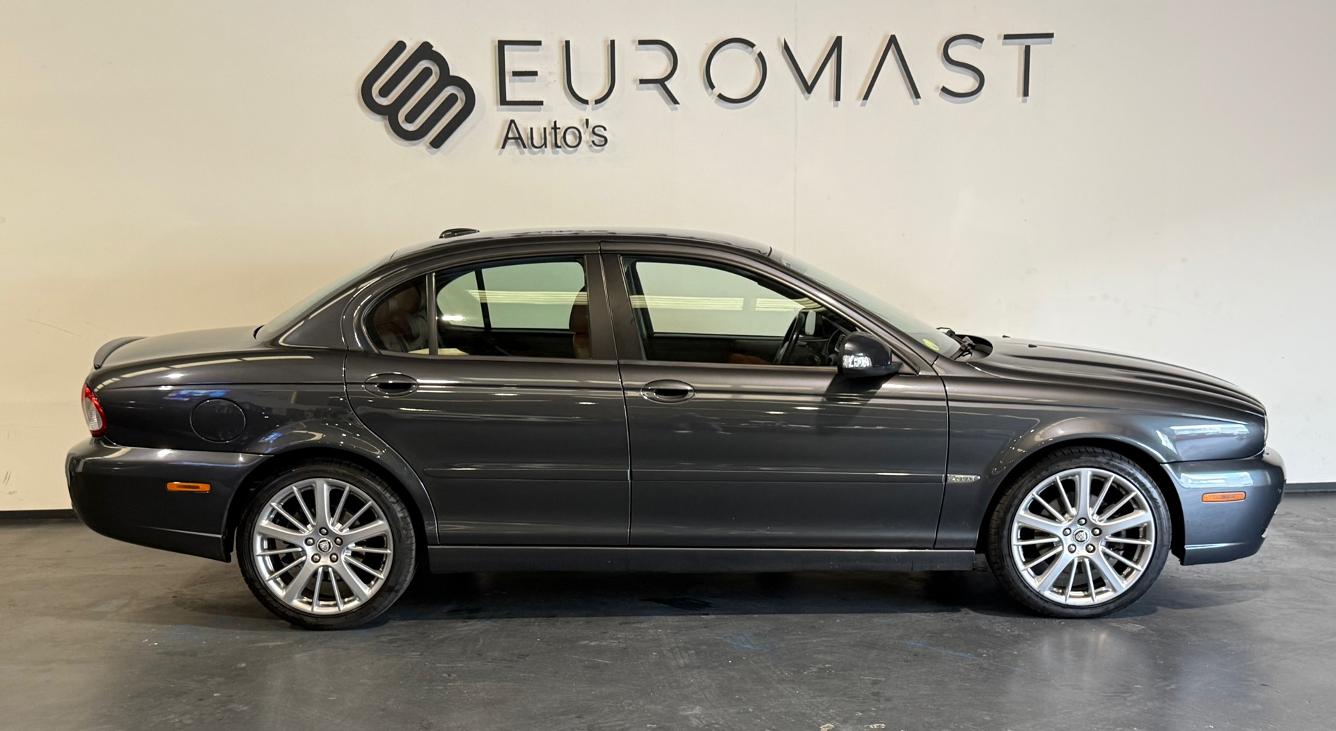 Foto van Jaguar X-type 2.2d I4 Executive
