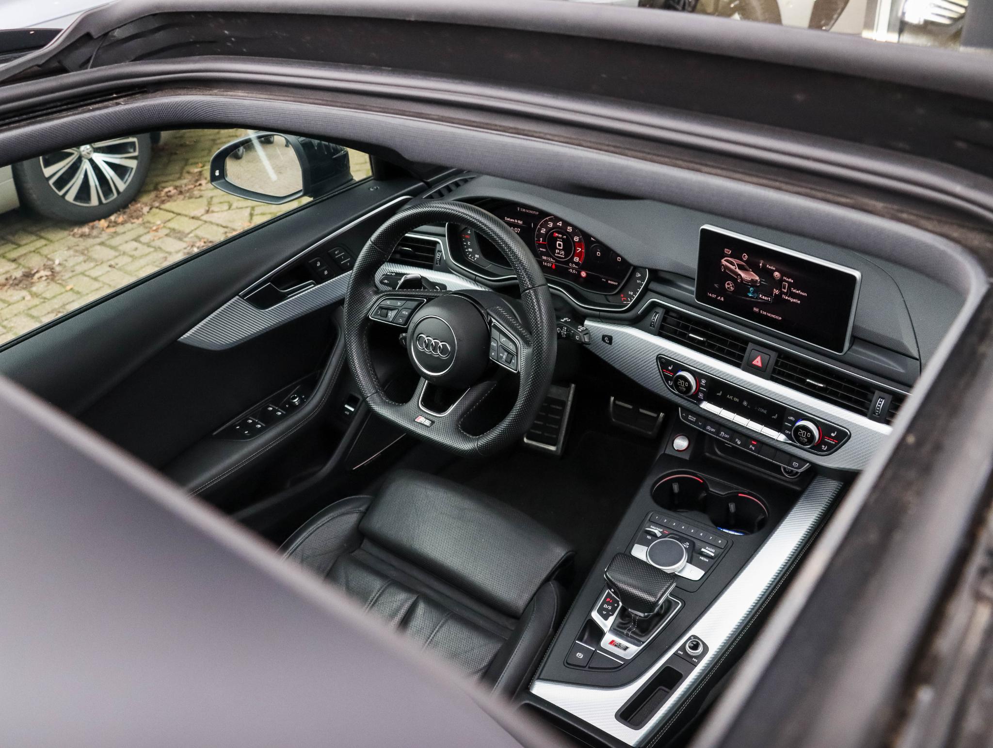 Foto van Audi RS 4 Avant