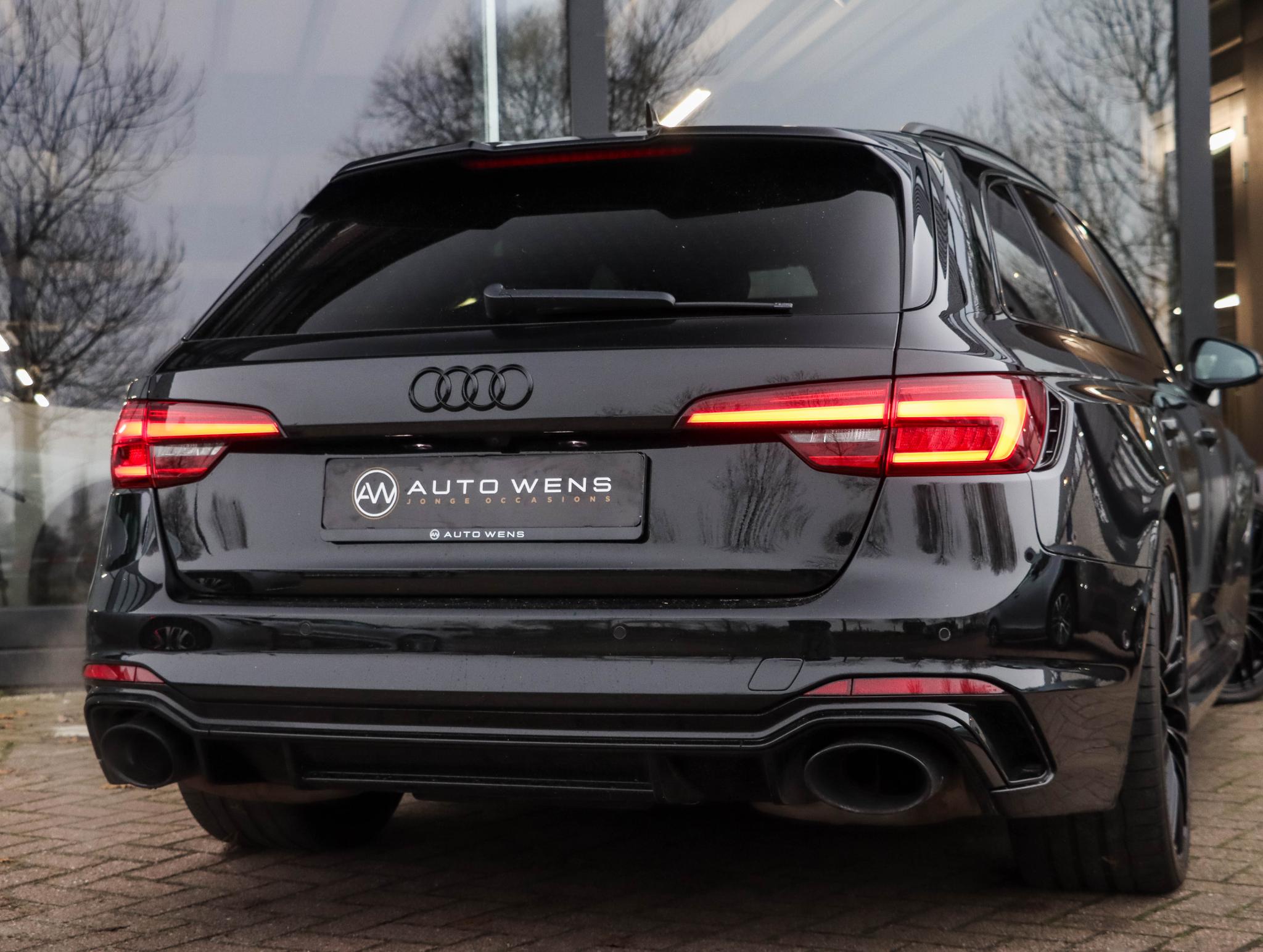 Foto van Audi RS 4 Avant