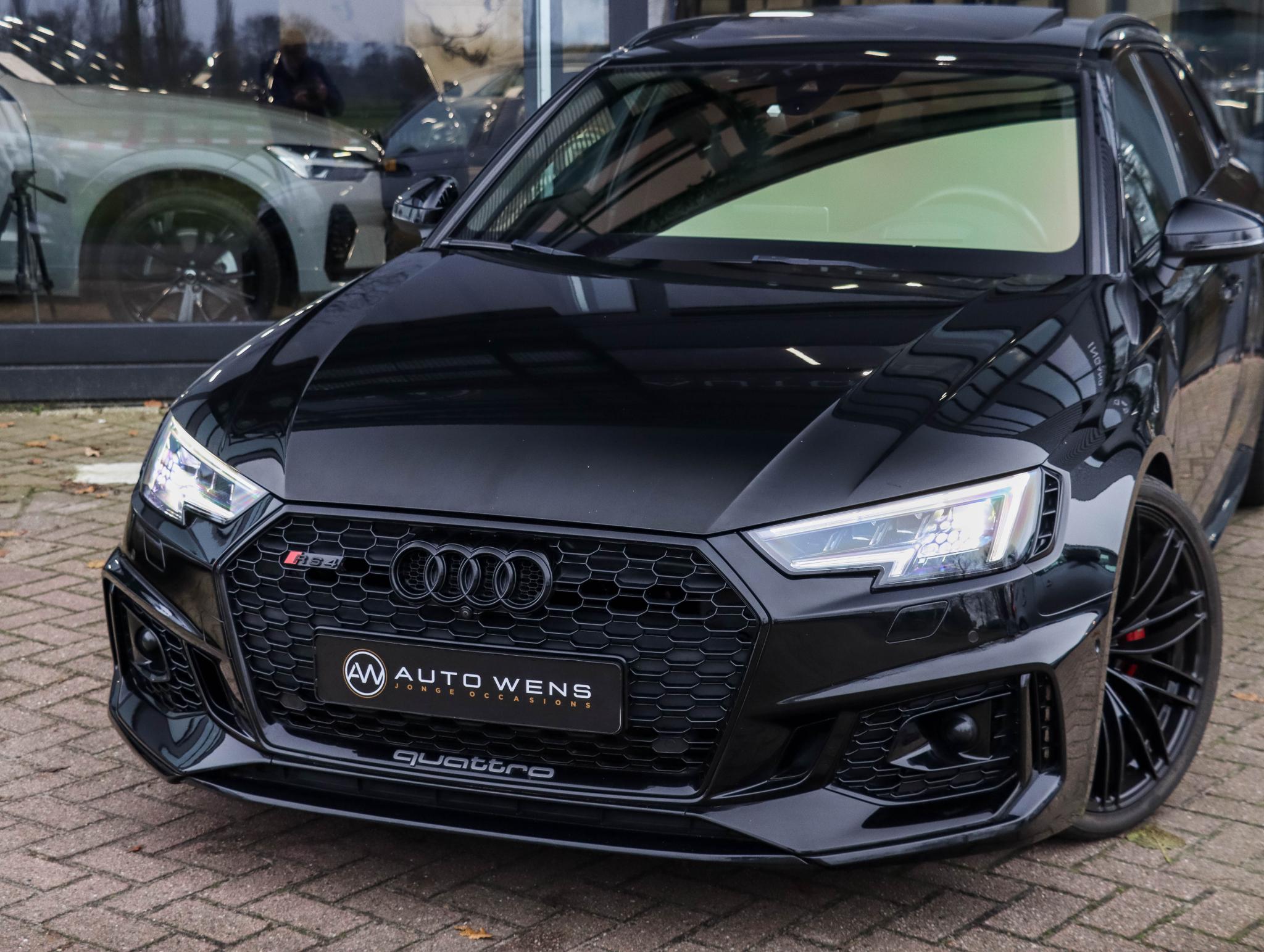 Foto van Audi RS 4 Avant