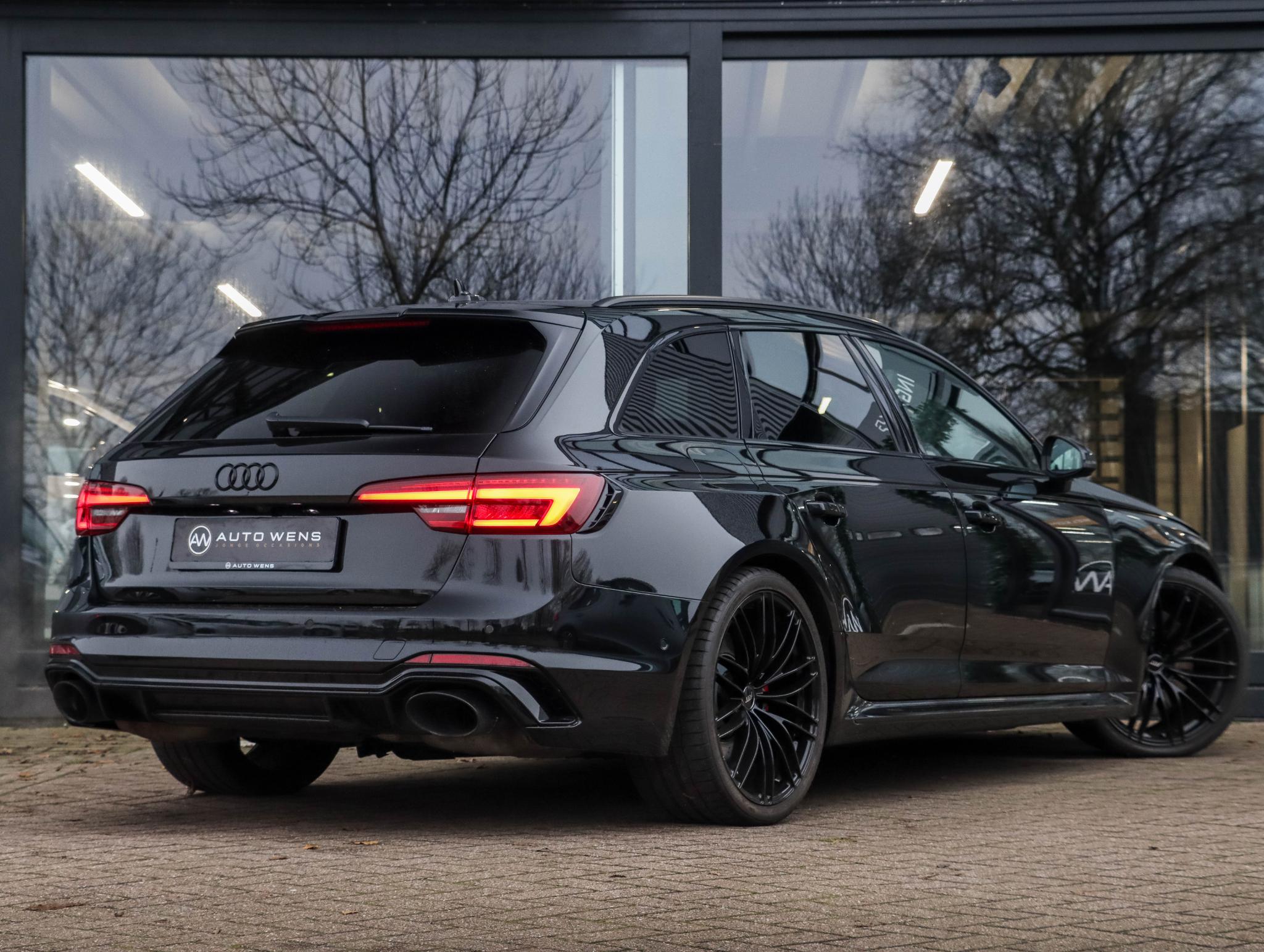 Foto van Audi RS 4 Avant