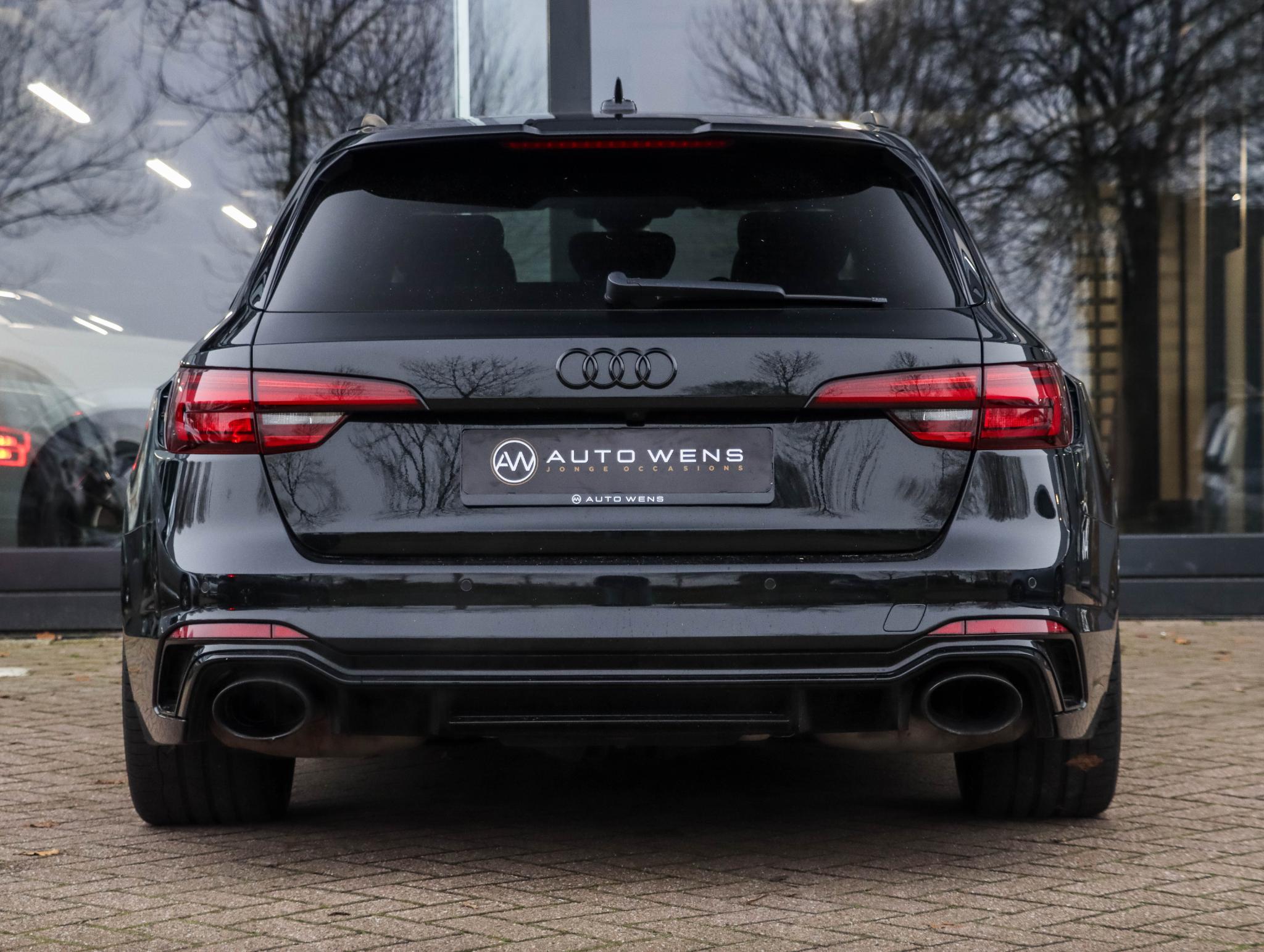 Foto van Audi RS 4 Avant