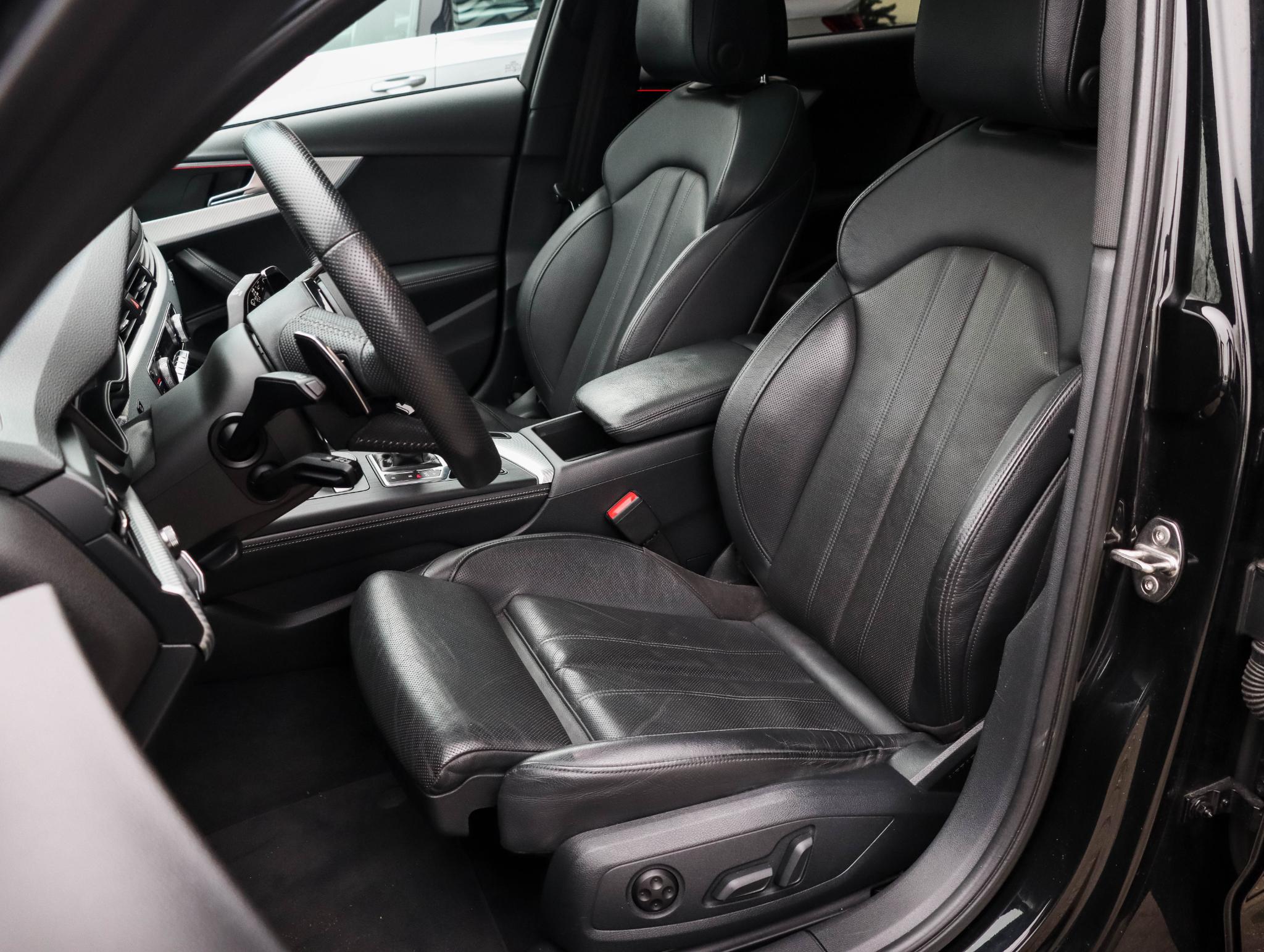 Foto van Audi RS 4 Avant