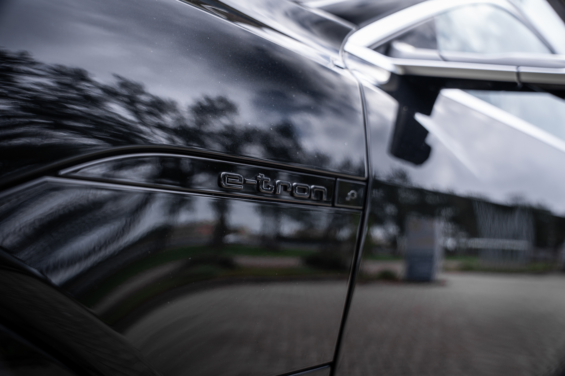 Foto van Audi Q8 Sportback 55 E-tron