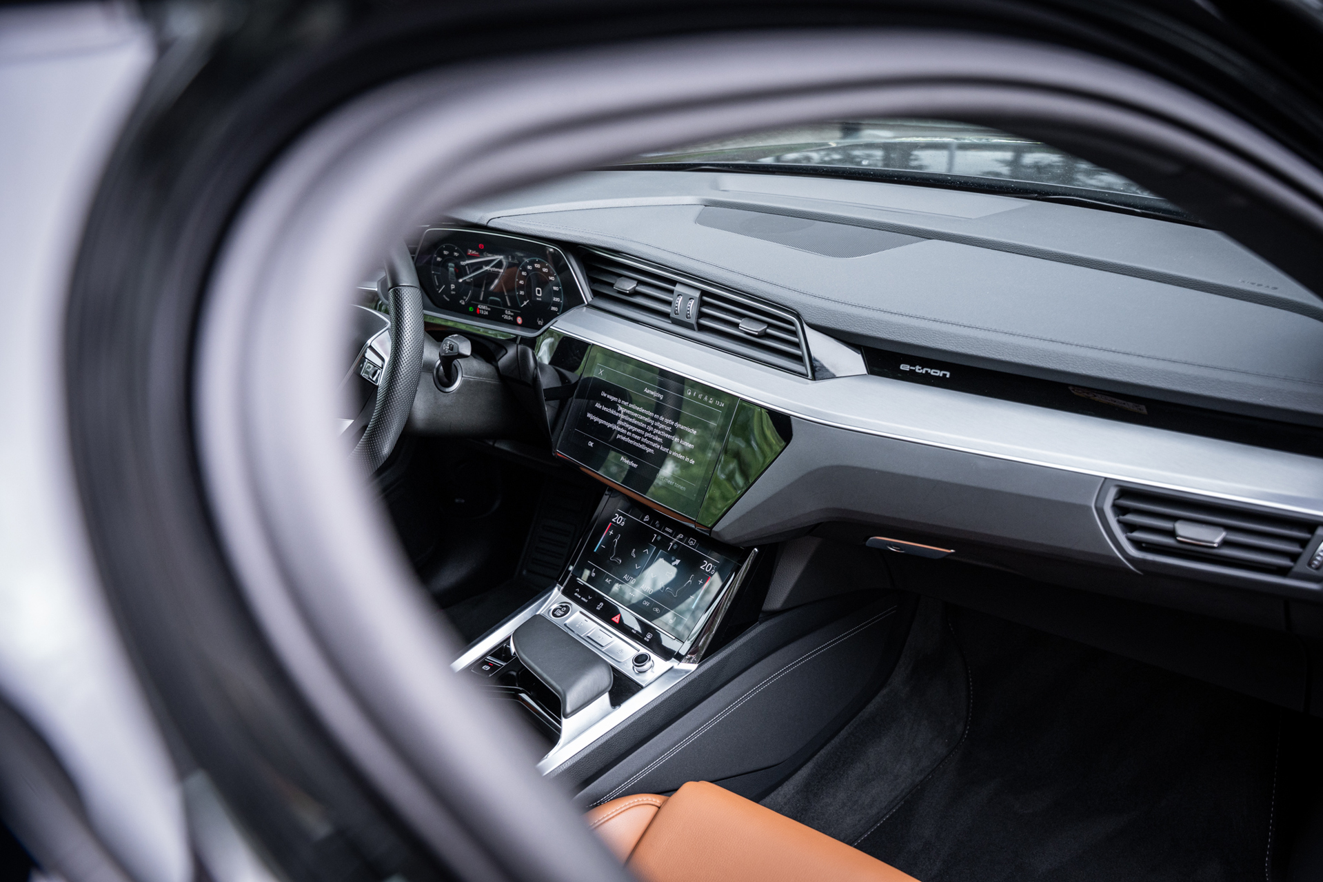 Foto van Audi Q8 Sportback 55 E-tron