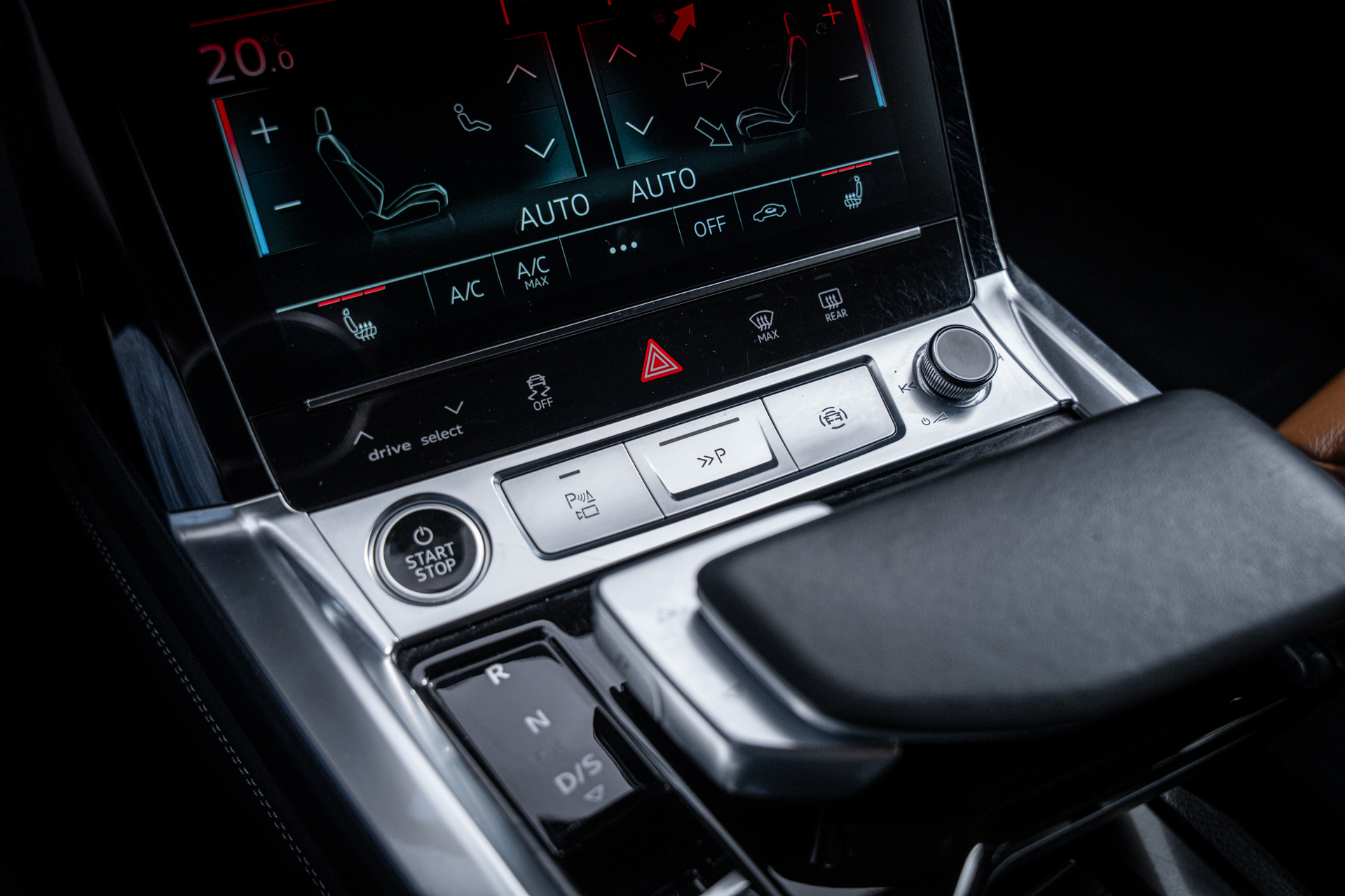 Foto van Audi Q8 Sportback 55 E-tron